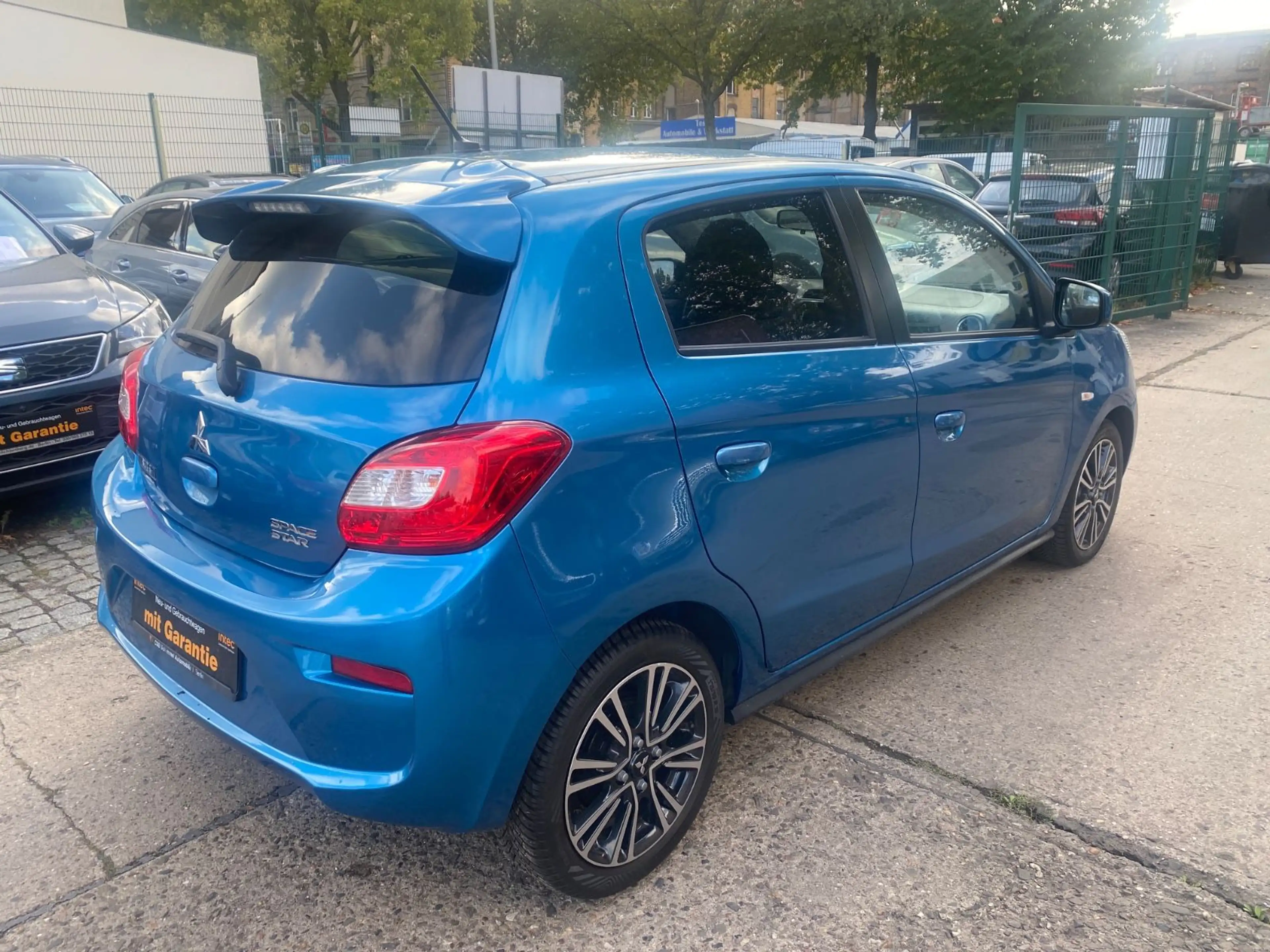Mitsubishi Space Star Diamant Edition+Aut.+Navi+Allwetter — photo 6