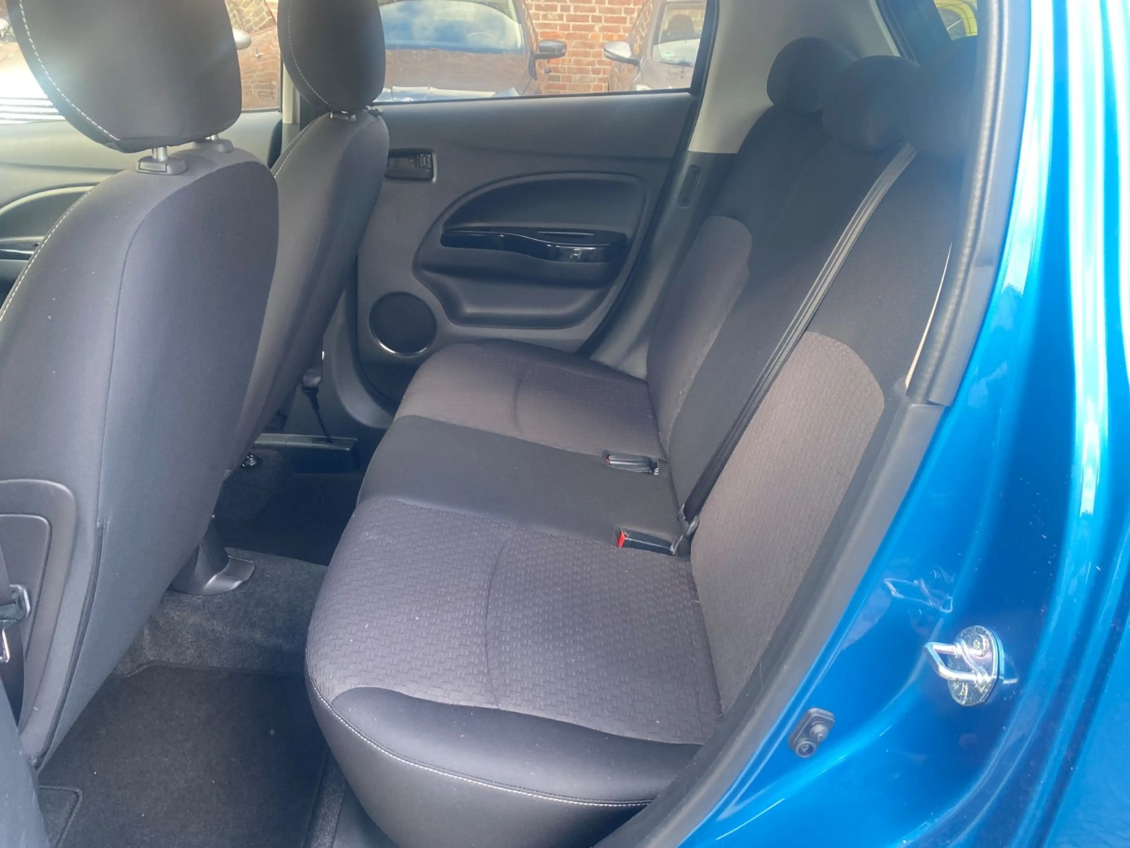 Mitsubishi Space Star Diamant Edition+Aut.+Navi+Allwetter — photo 13