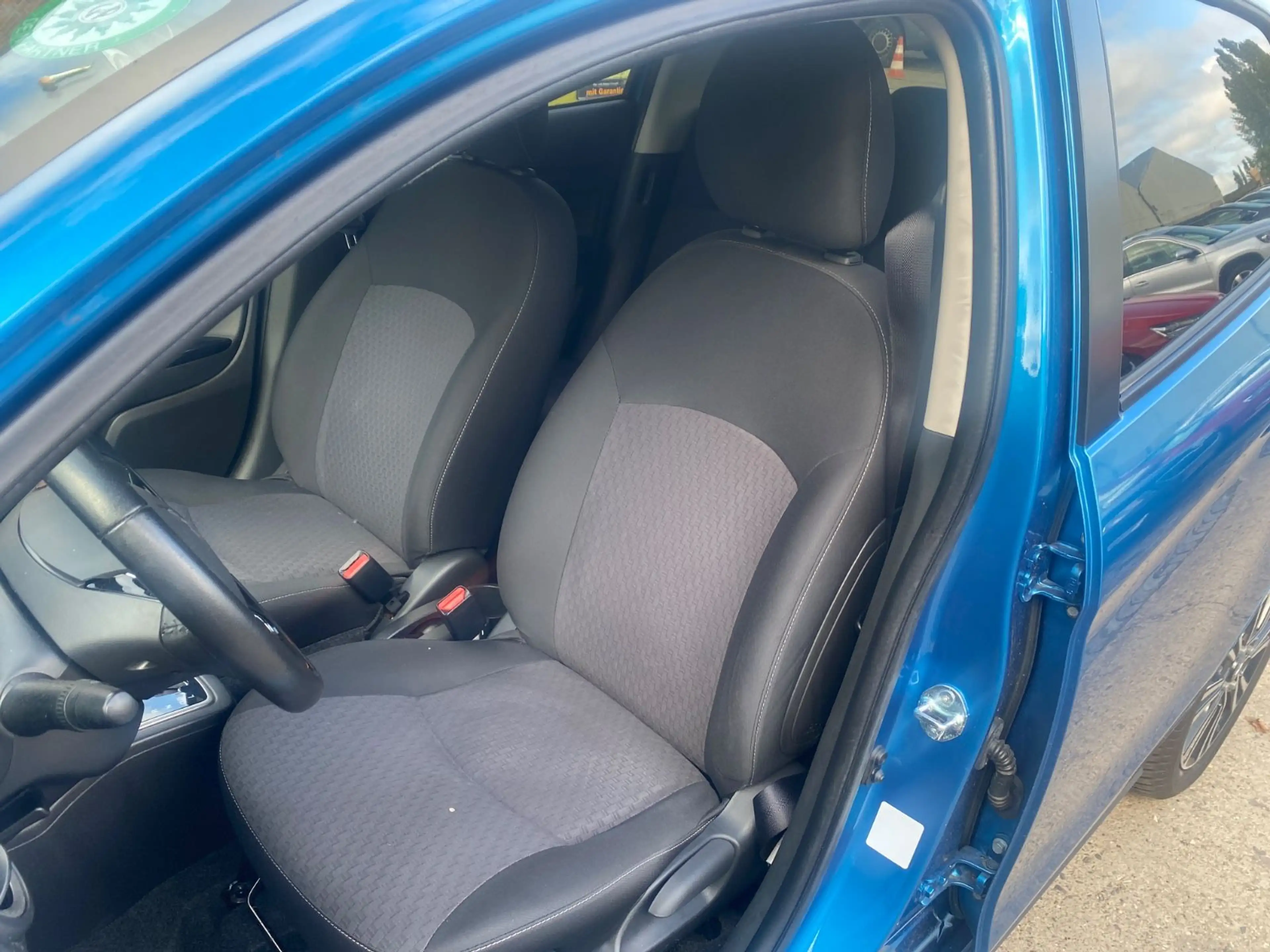Mitsubishi Space Star Diamant Edition+Aut.+Navi+Allwetter — photo 12
