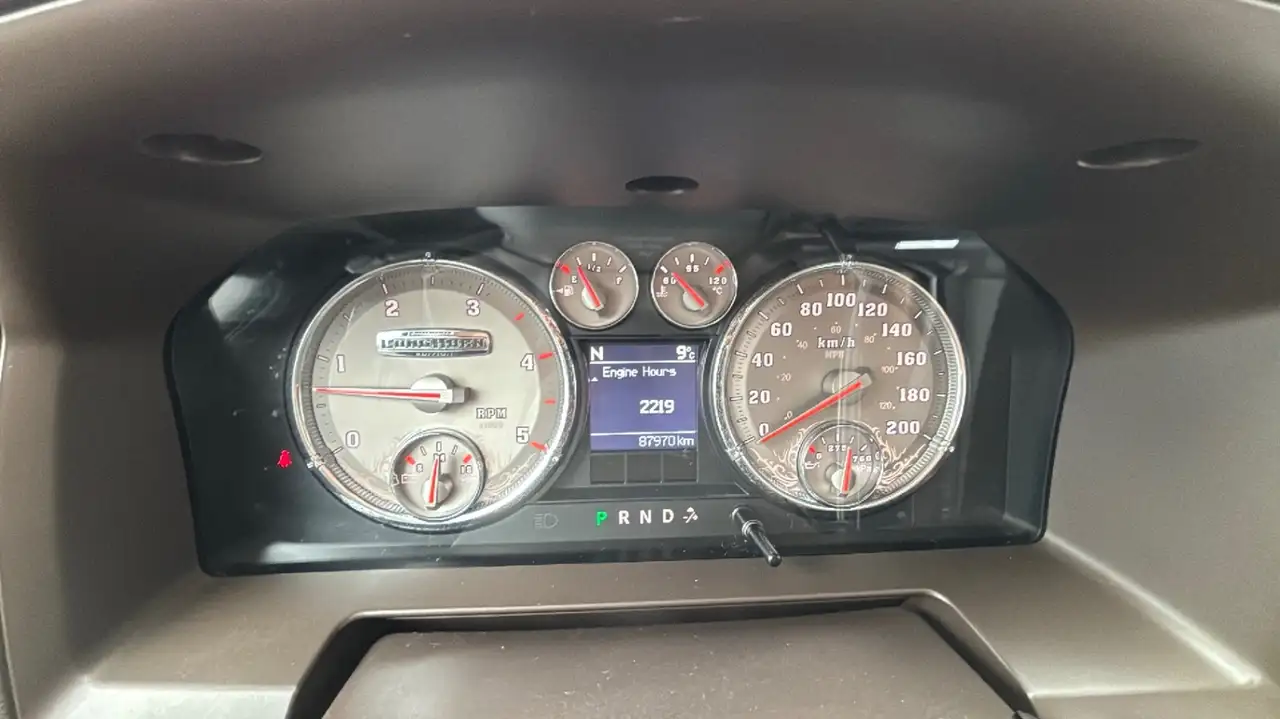 RAM 2500 снимка RAM 2500