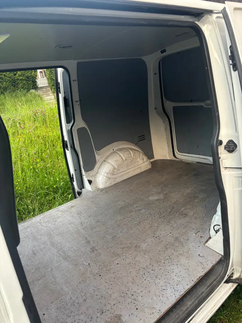 Volkswagen T5 Transporter Kastenwagen 2,0 BMT TDI 4motion D-PF Weiß - 2