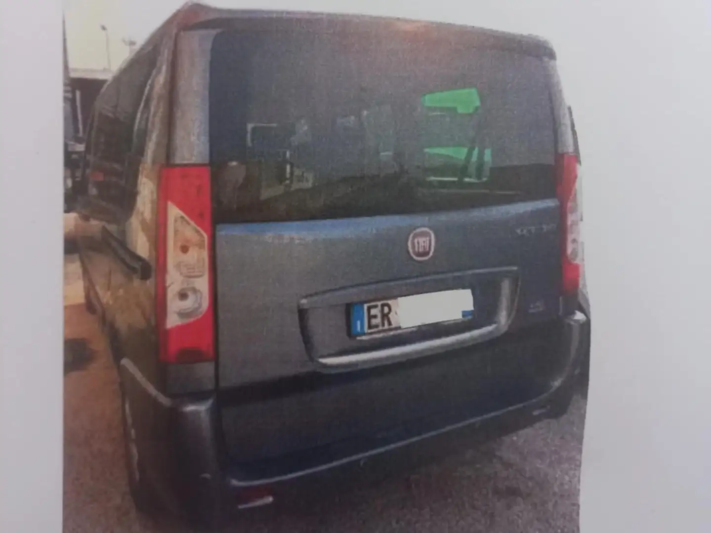 Fiat Scudo FIAT Scudo 2.0 MJT/165 DPF PL Panorama Executive Gris - 1