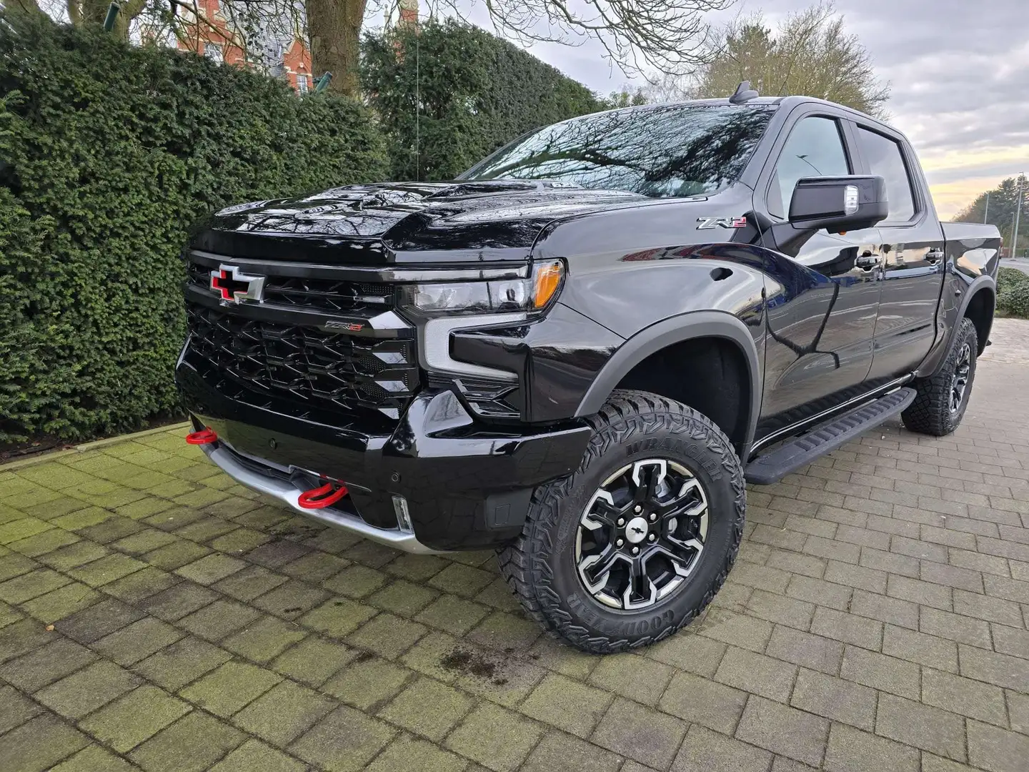 Chevrolet Silverado Model 2025 ZR2 6.2 V8 € 79.900 ,- excl Noir - 1