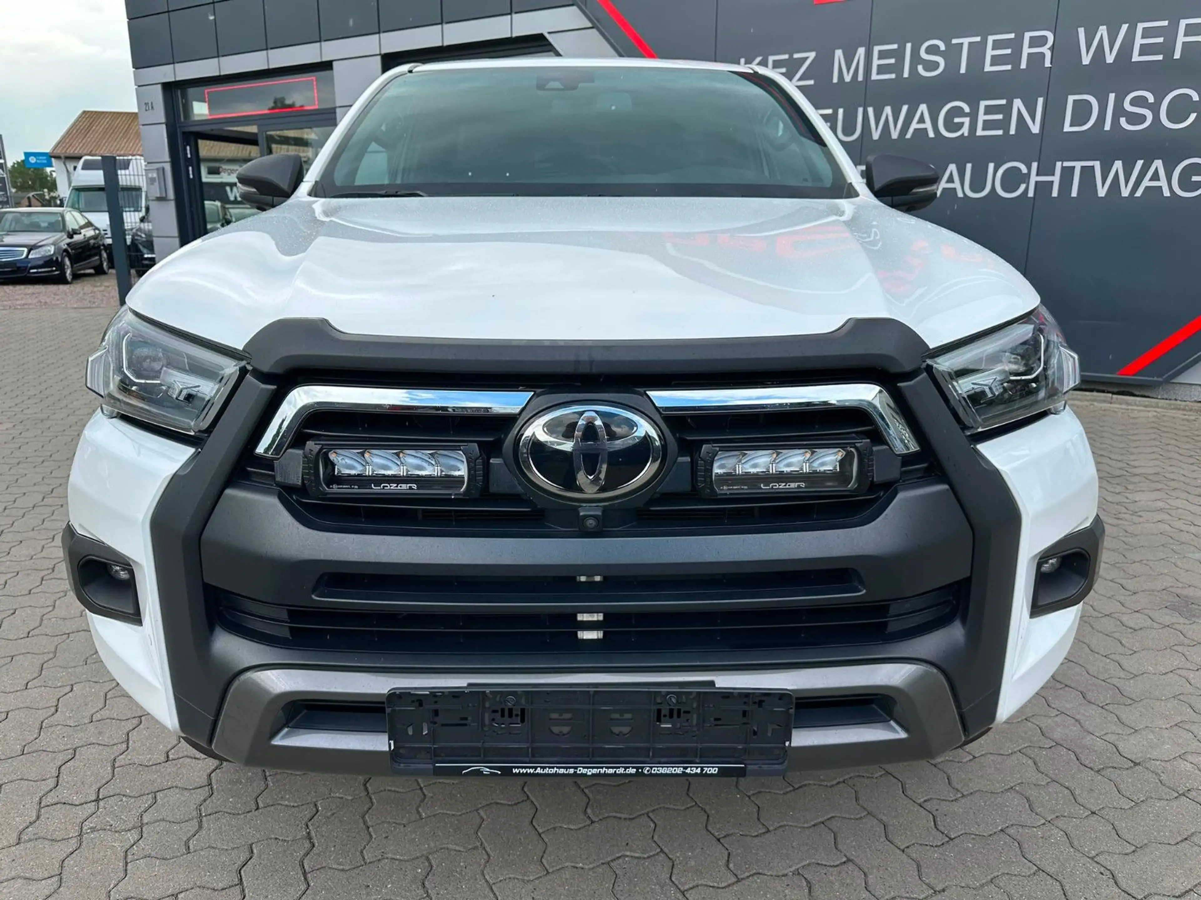 Toyota Hilux Extra Cab Invincible 4x4 NAV 360° AHK STH — photo 14