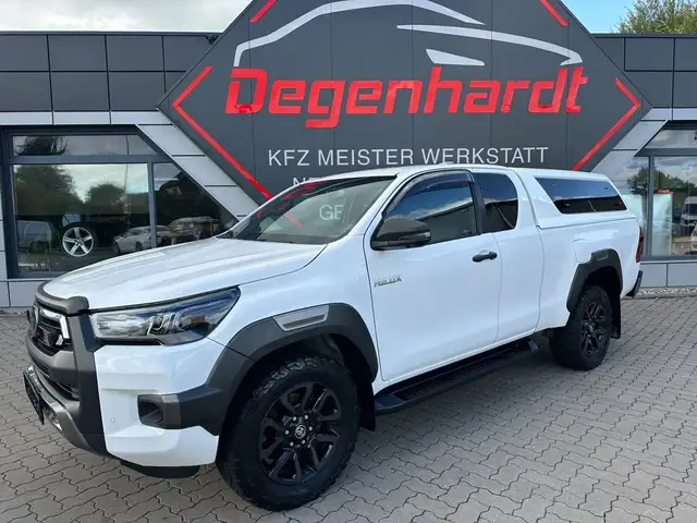 Toyota Hilux Extra Cab Invincible 4x4 NAV 360° AHK STH