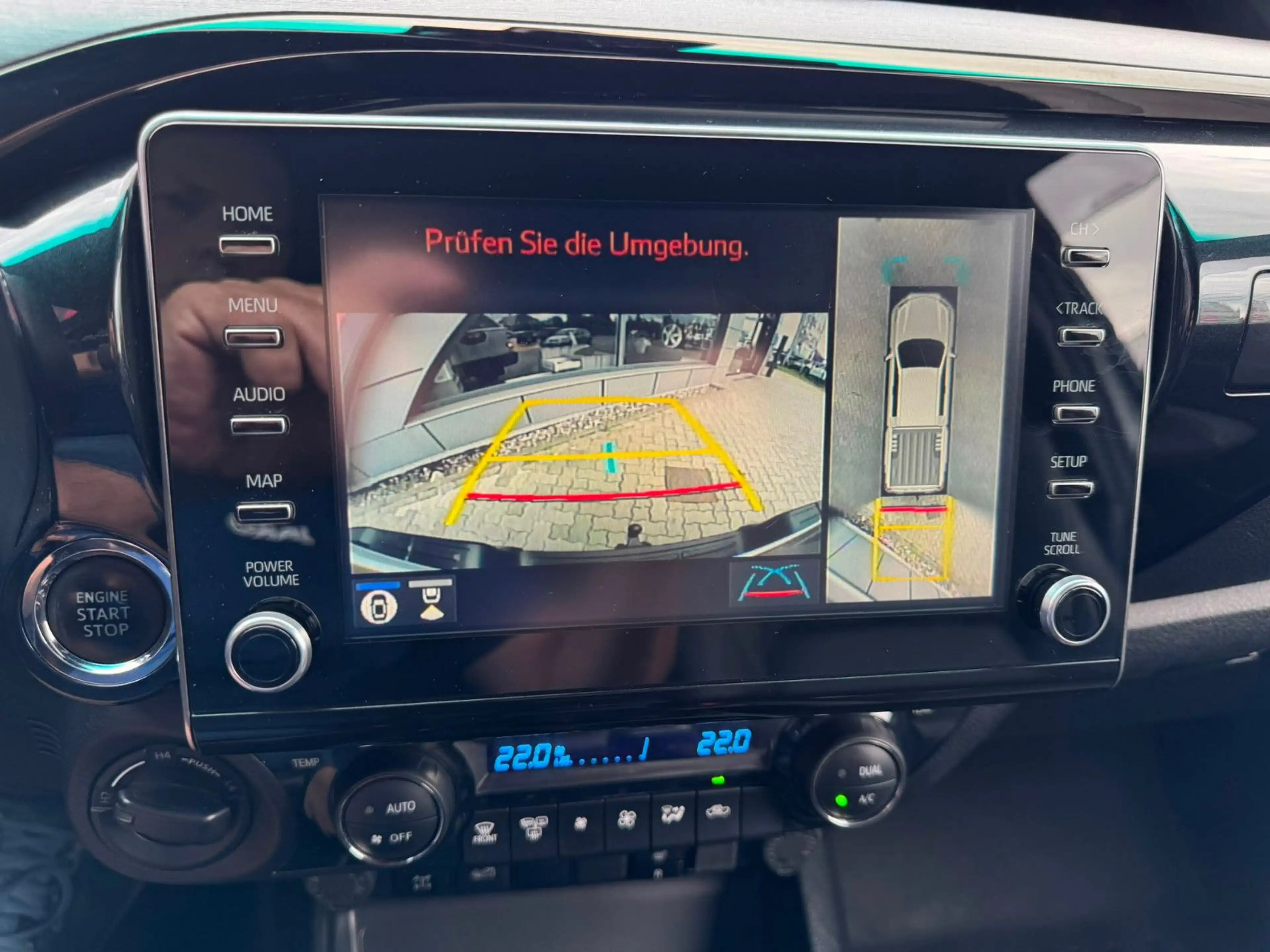 Toyota Hilux Extra Cab Invincible 4x4 NAV 360° AHK STH — photo 9