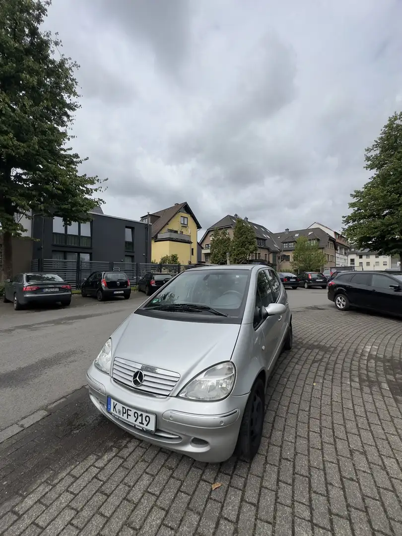 Mercedes-Benz A 170 CDI L Elegance Grau - 1