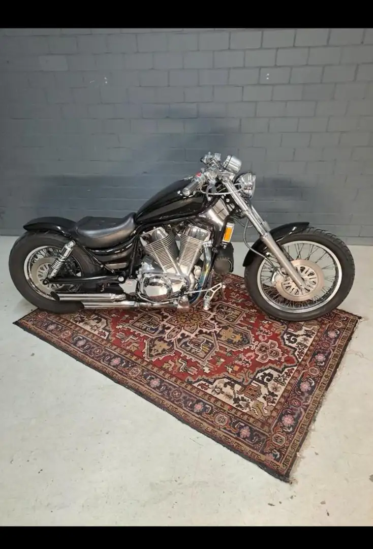 Suzuki Intruder C 1400 vs - 2