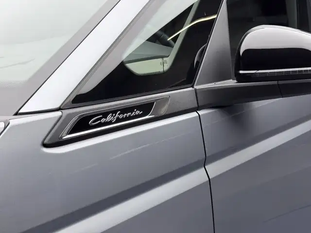 Volkswagen T7 California view 3