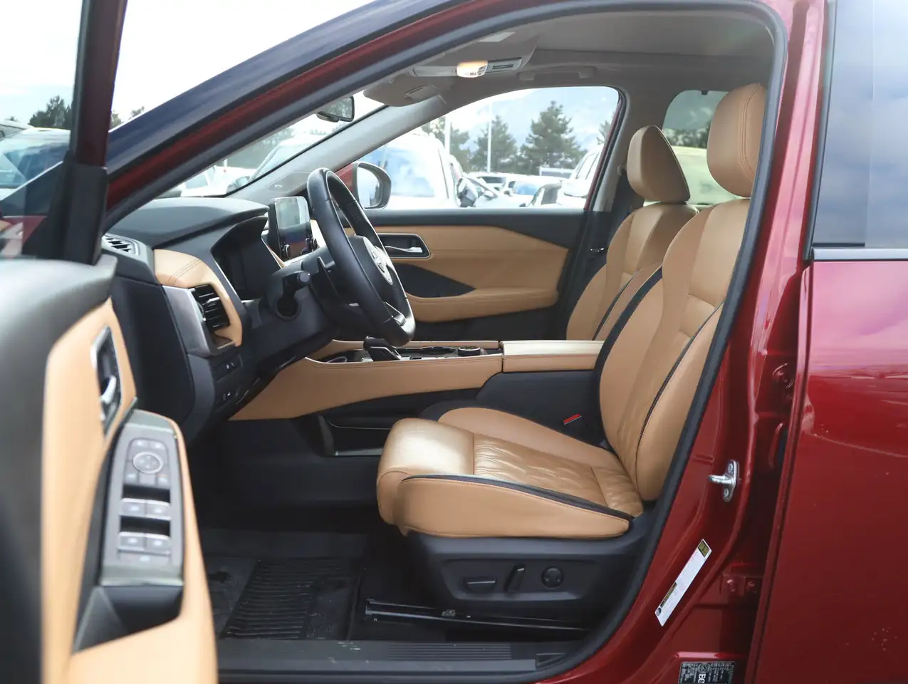 Nissan Rogue снимка Nissan Rogue