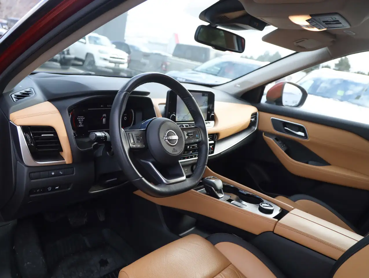 Nissan Rogue снимка Nissan Rogue