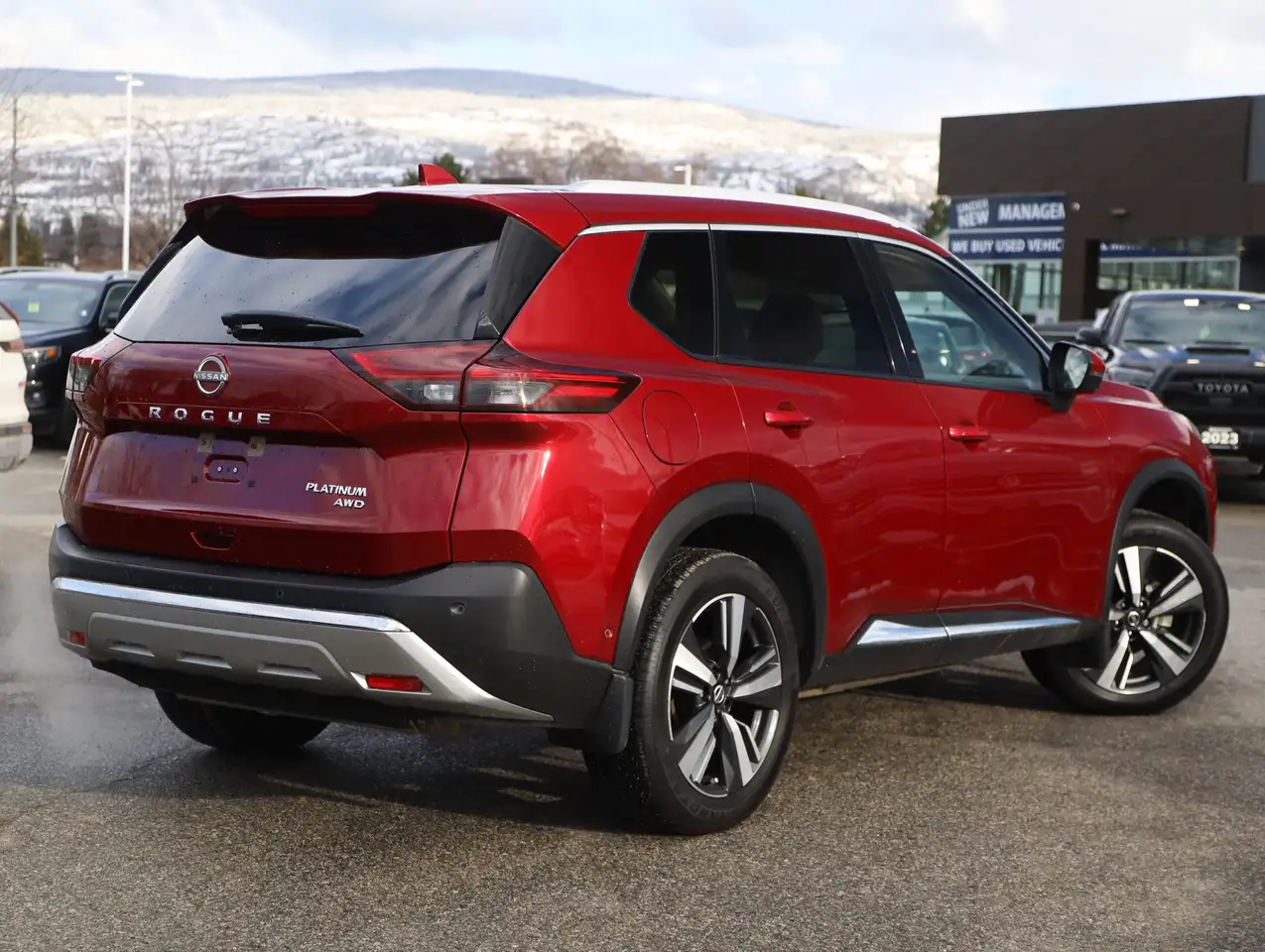 Nissan Rogue снимка Nissan Rogue