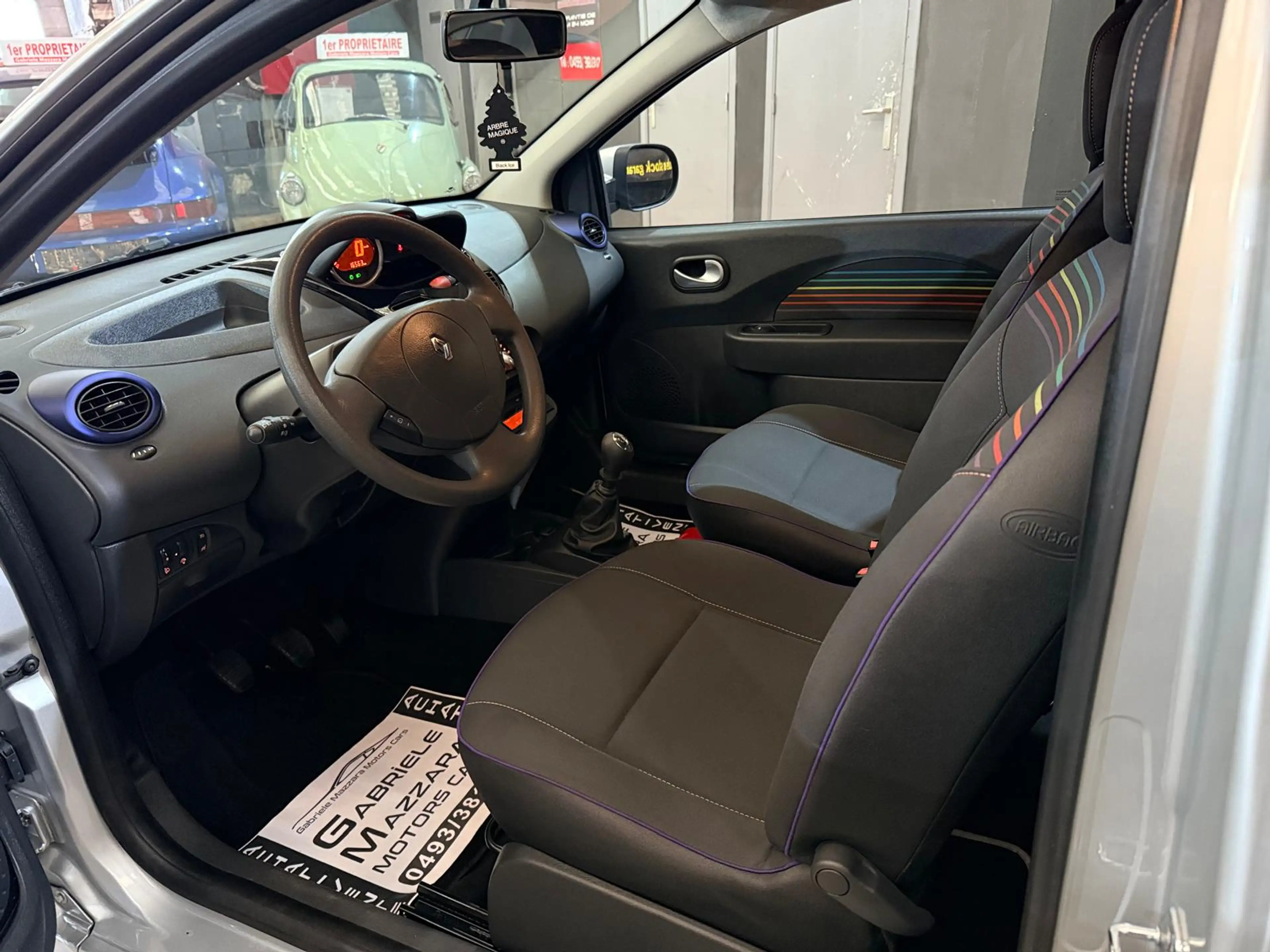 Renault Twingo Twingo 1.2i Airco USB V.E V.C — photo 16