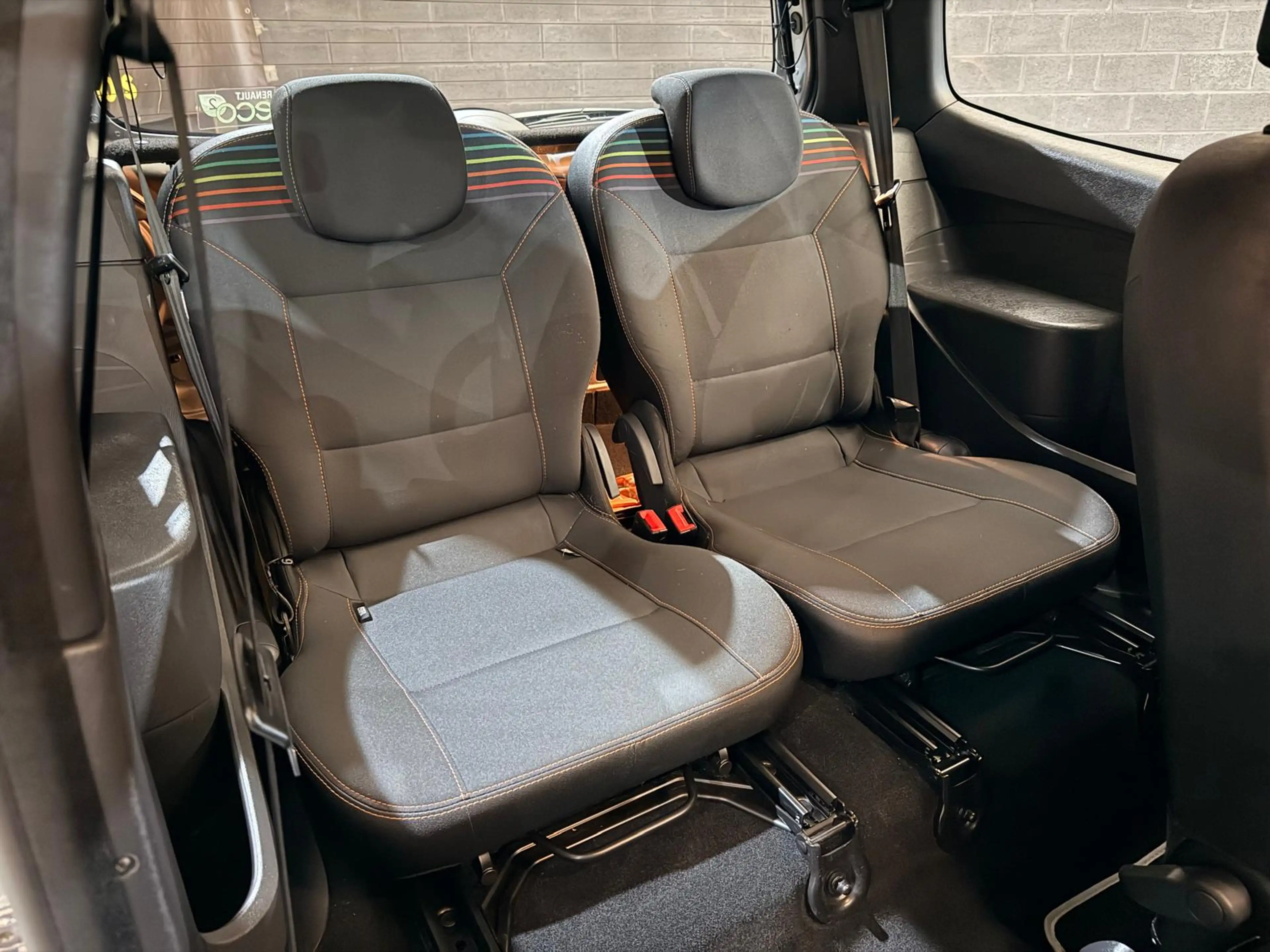 Renault Twingo Twingo 1.2i Airco USB V.E V.C — photo 24