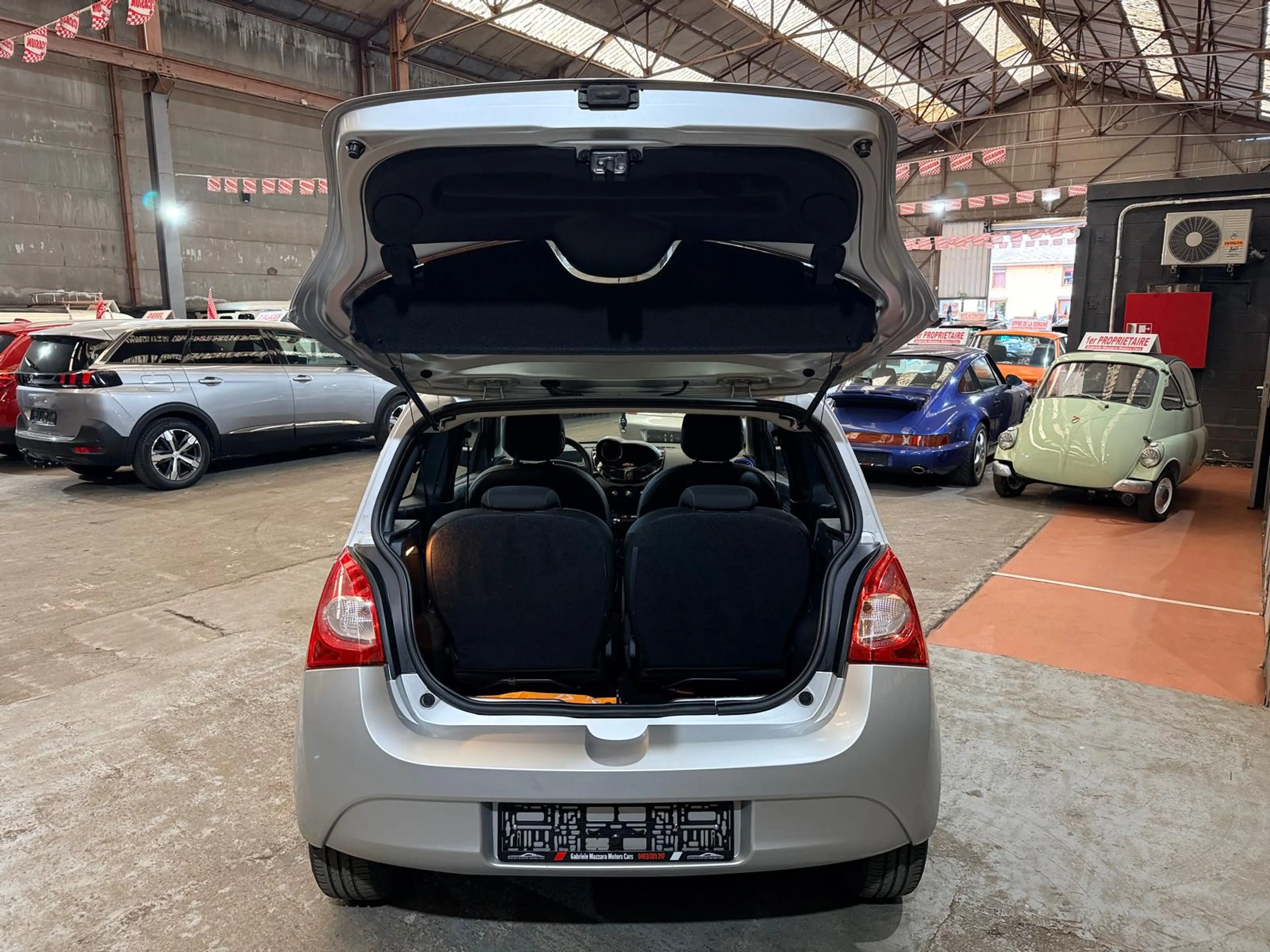 Renault Twingo Twingo 1.2i Airco USB V.E V.C — photo 9