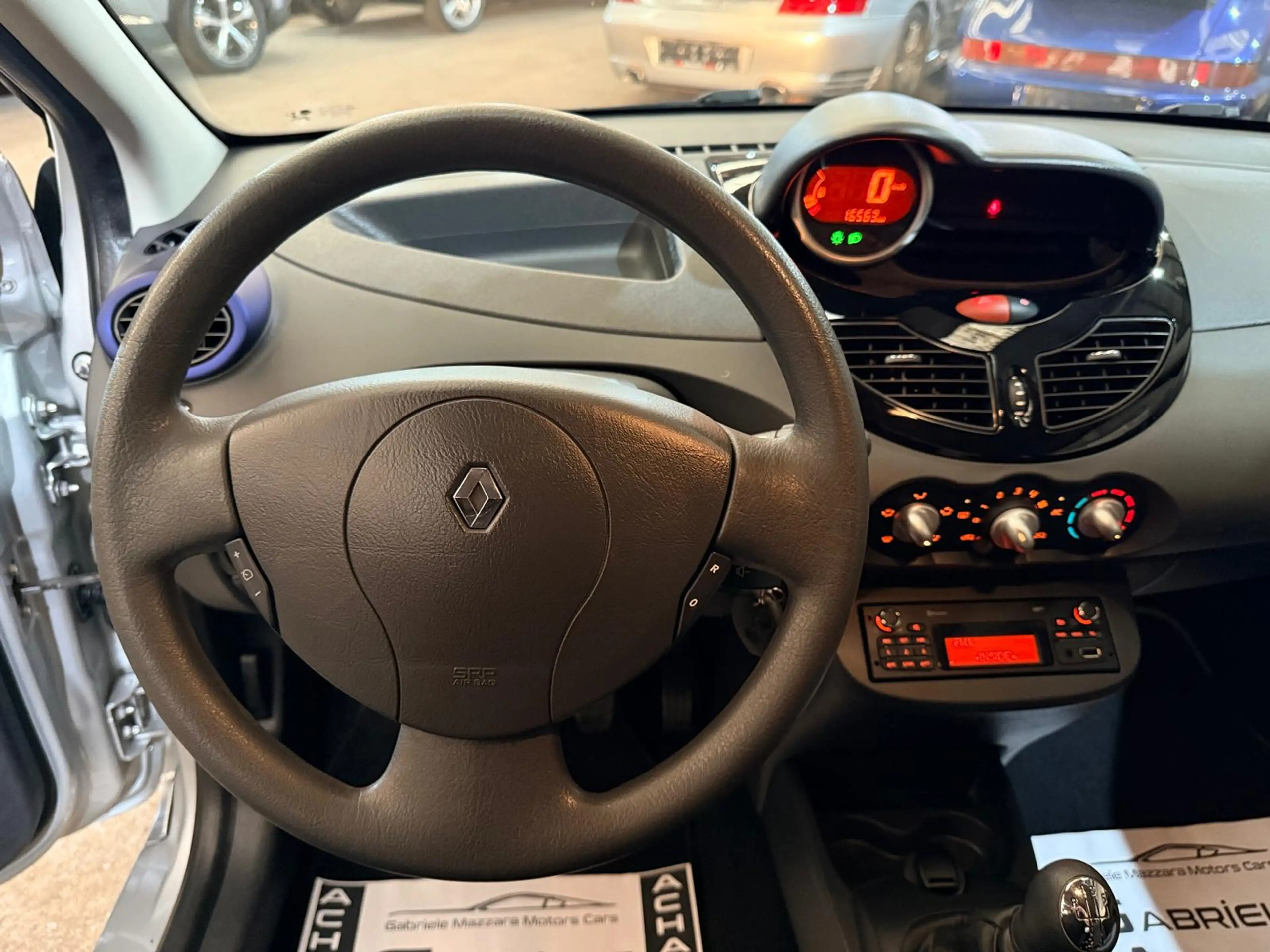 Renault Twingo Twingo 1.2i Airco USB V.E V.C — photo 18