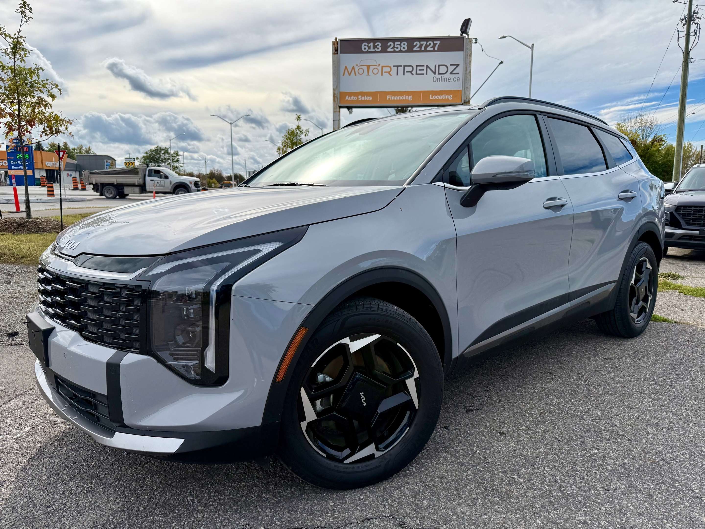 2026 Kia Sportage EX Pano Roof! NAV! Leather!