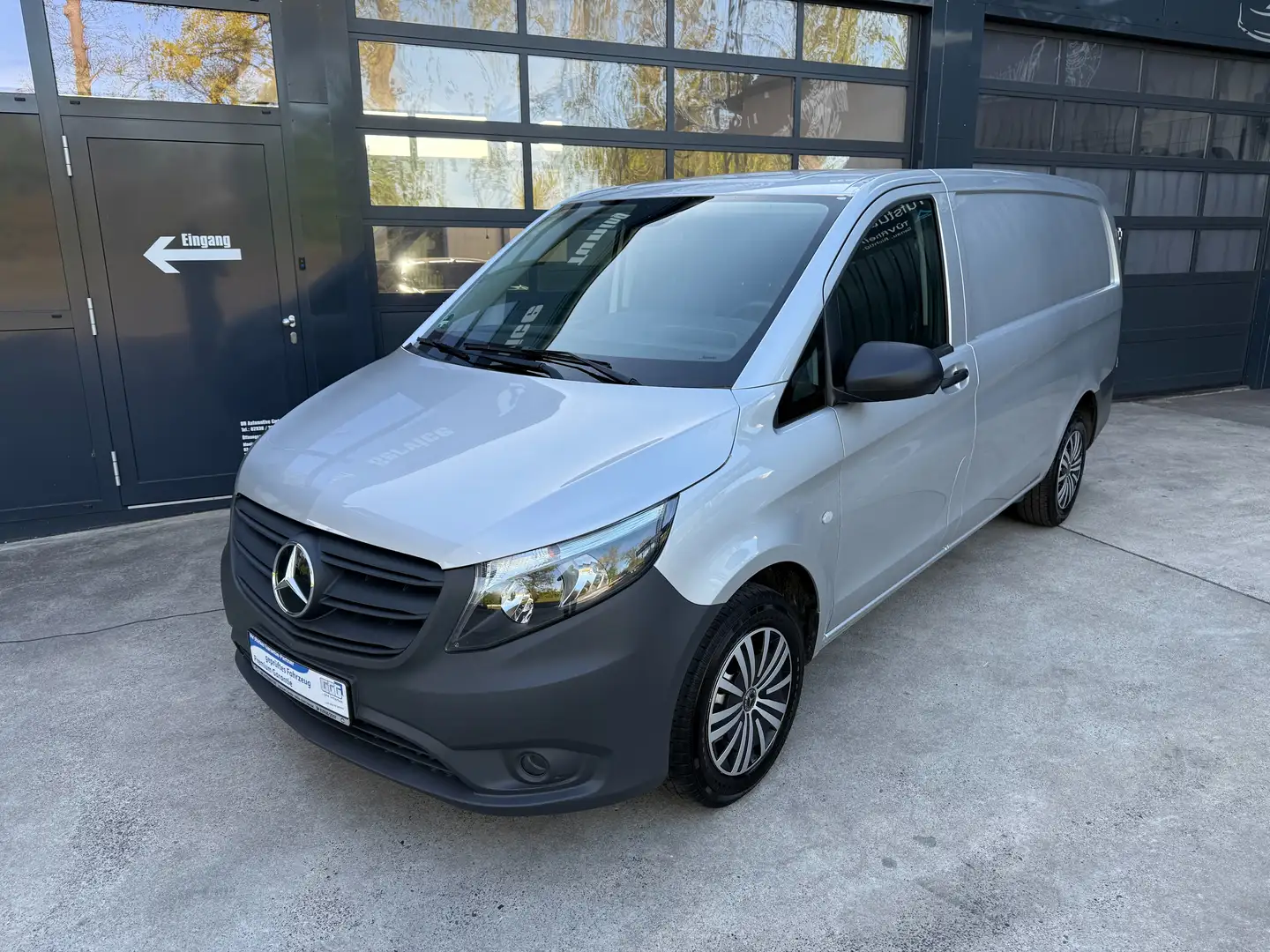 Mercedes-Benz Vito 110/114/116/119 CDI PRO RWD lang GARANTIE MWST Plateado - 2
