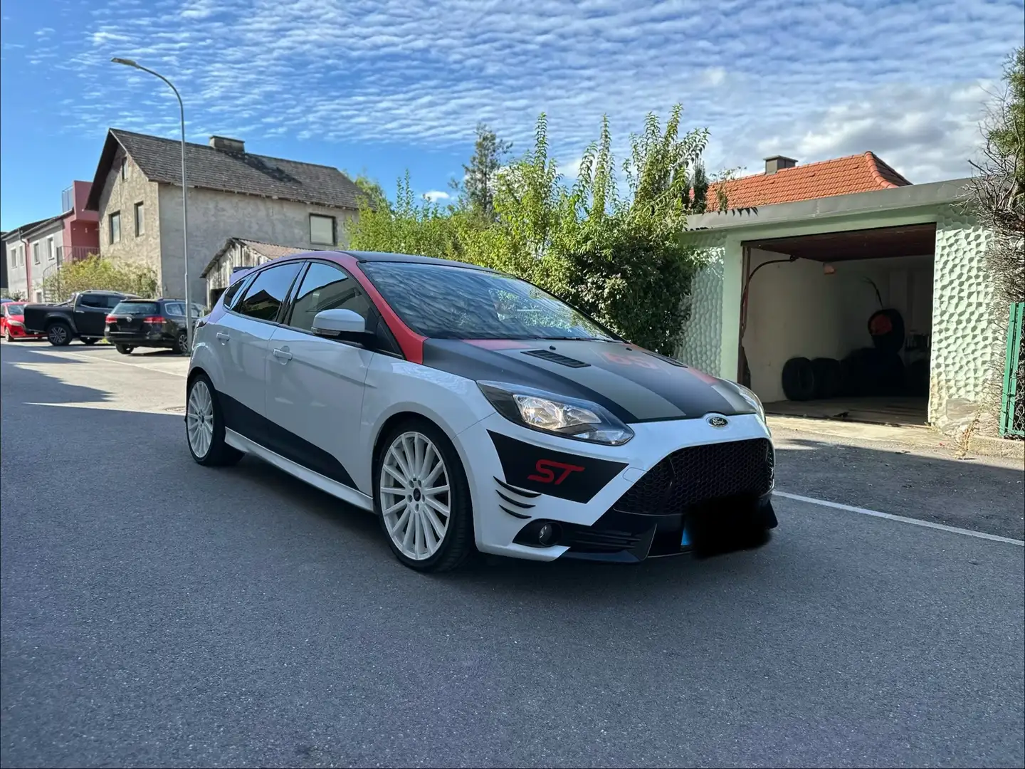 Ford Focus 2.0 EcoBoost ST mit Leder-Sport-Paket - 2