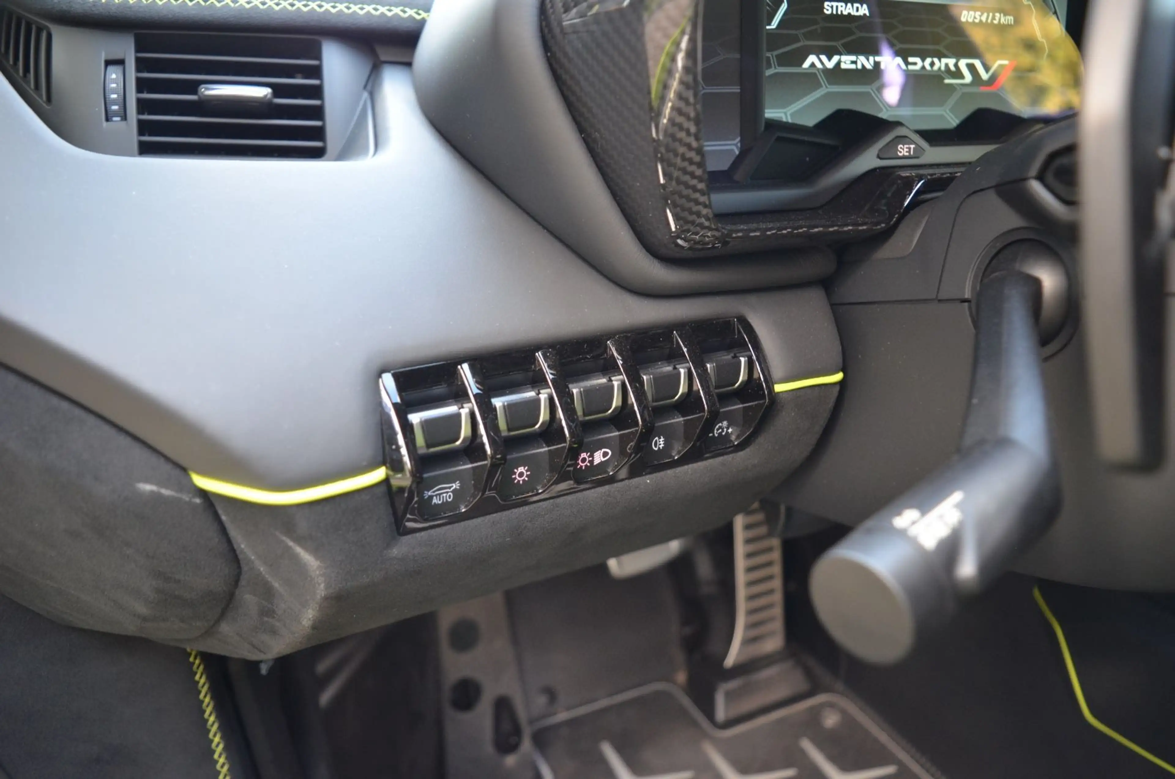 Lamborghini Aventador SVJ — photo 11