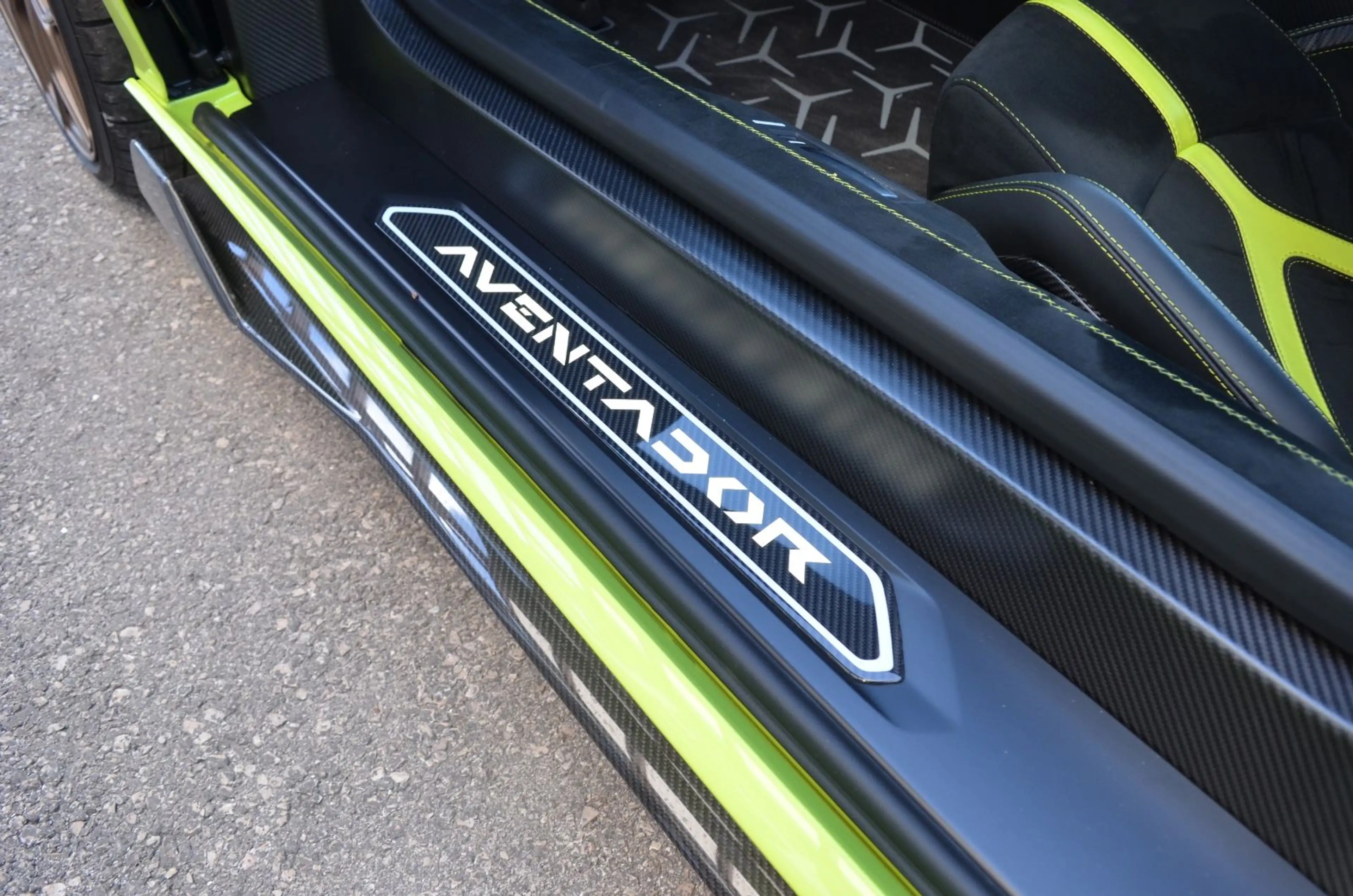Lamborghini Aventador SVJ — photo 9