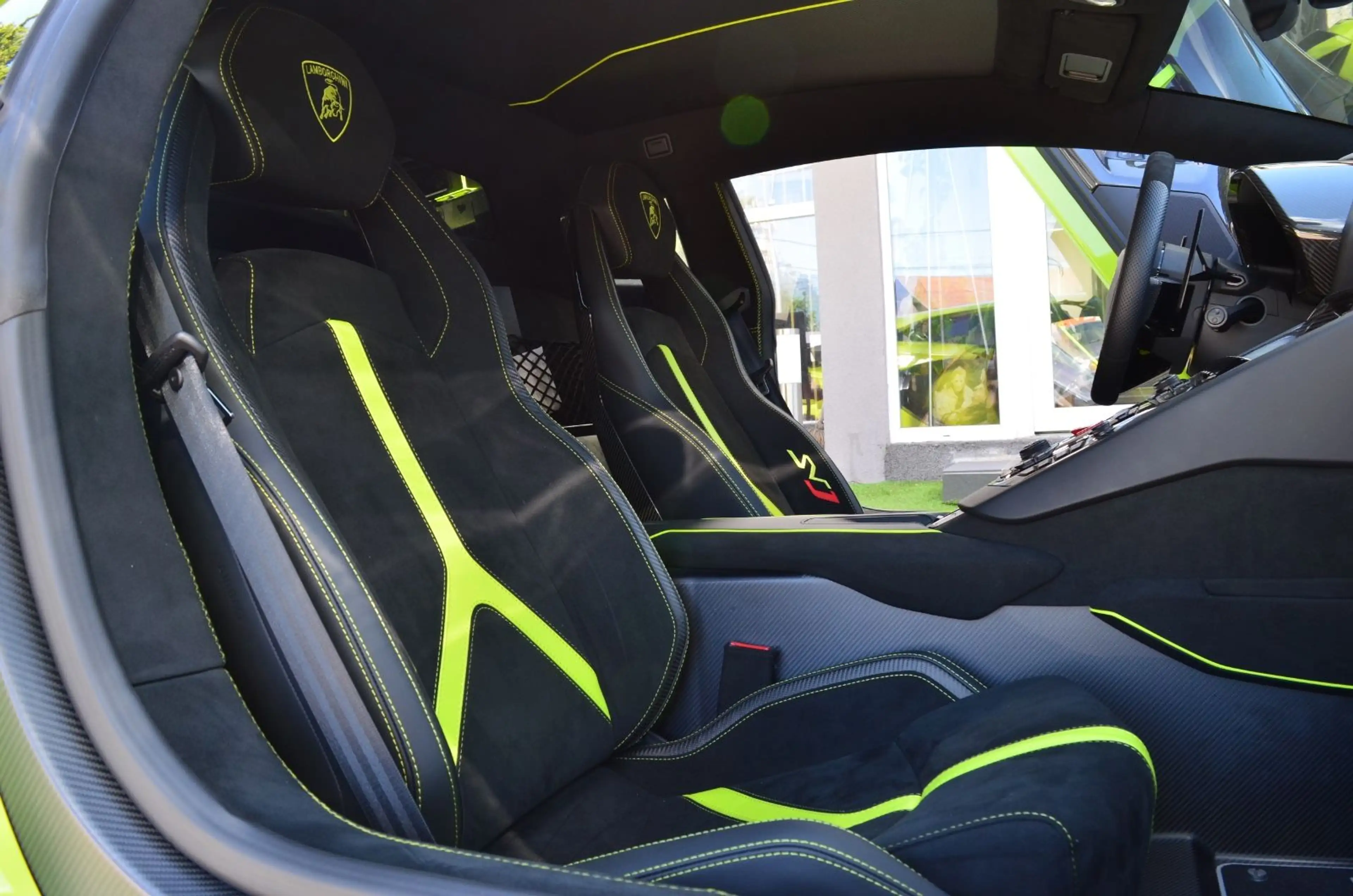 Lamborghini Aventador SVJ — photo 15