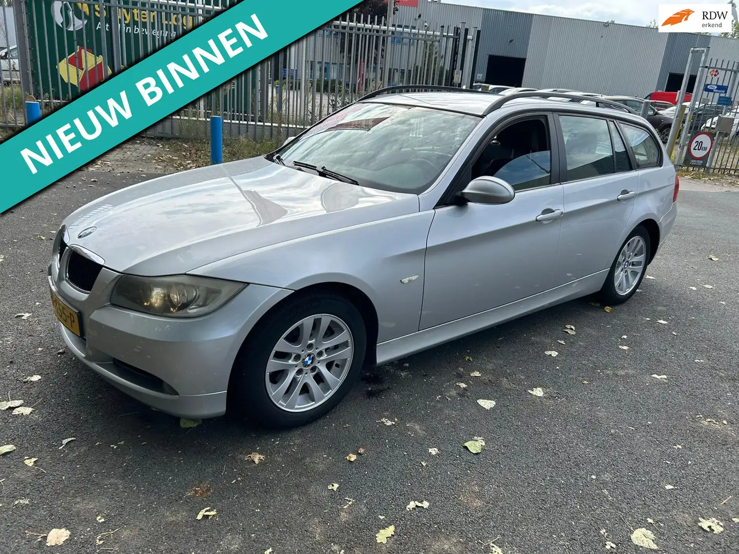 BMW 320 3-serie Touring 320d Executive LEUKE AUTO RIJDT EN Grau - 1