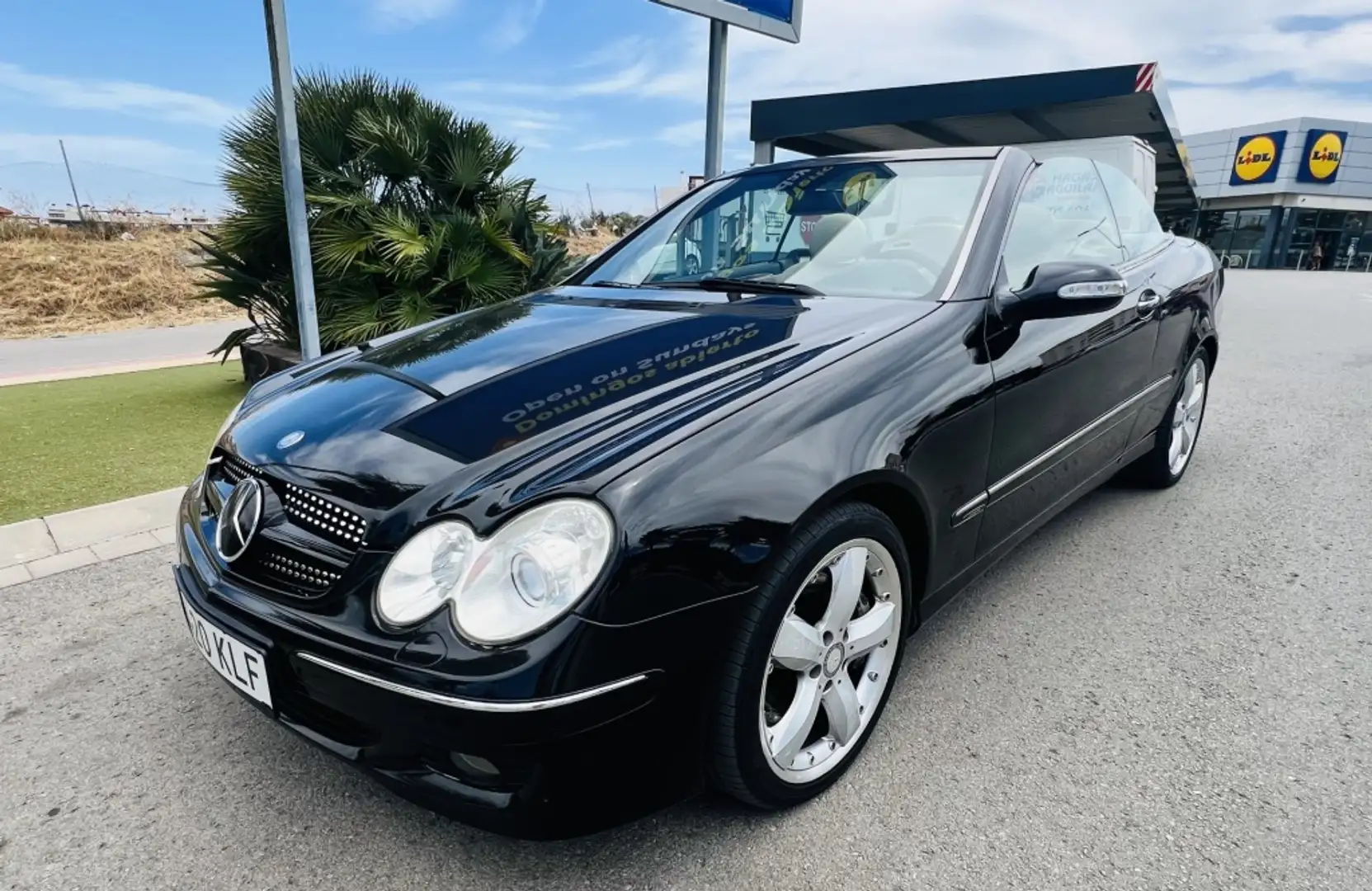 Mercedes-Benz CLK 200 Cabrio 320CDI Avantgarde 7G Zwart - 2