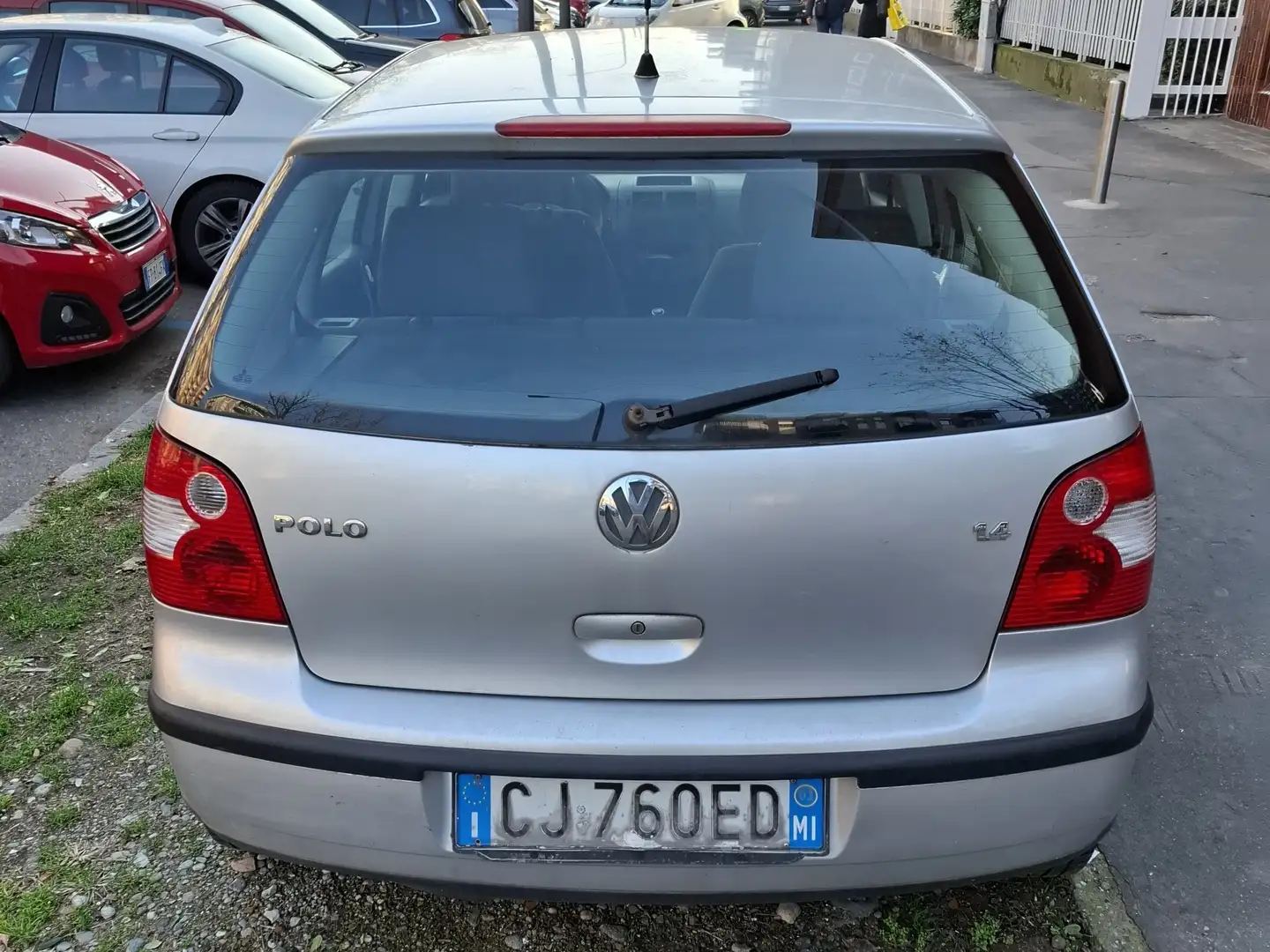Volkswagen Polo 5p 1.4 Comfortline auto Argento - 2