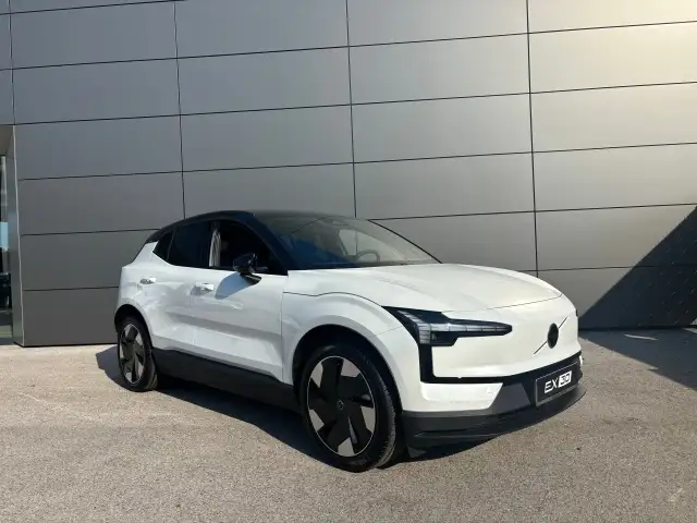 Volvo EX30 EX30 Plus, Twin Motor