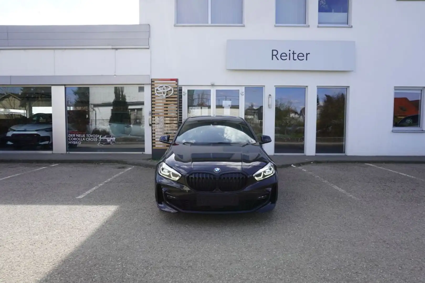 BMW 118 d M Sport *LED*LEDER* Schwarz - 1