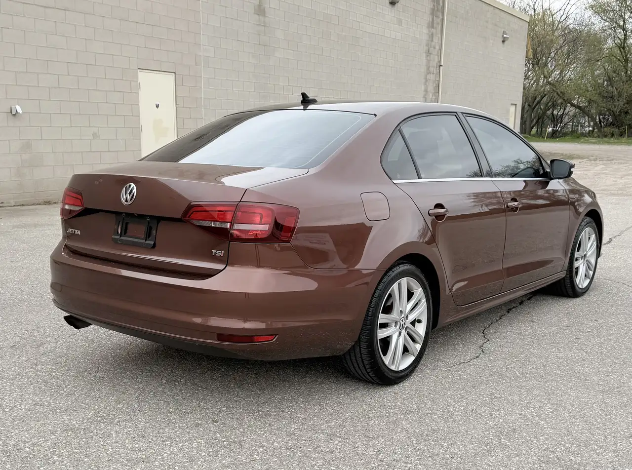 Volkswagen Jetta снимка Volkswagen Jetta