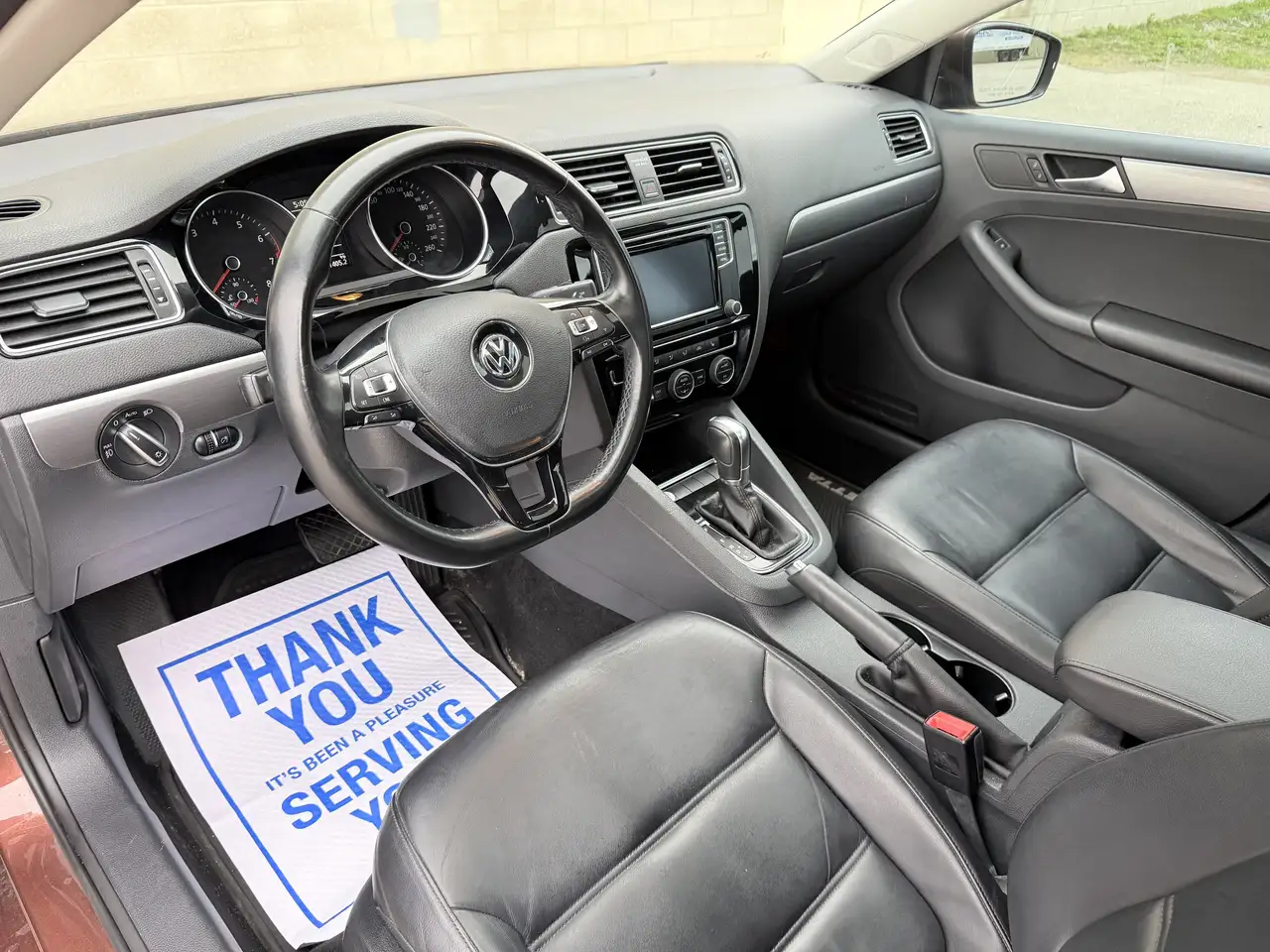 Volkswagen Jetta снимка Volkswagen Jetta