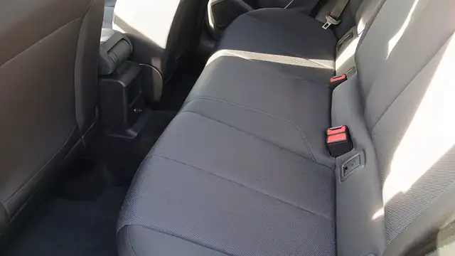 Audi Q2 view 10