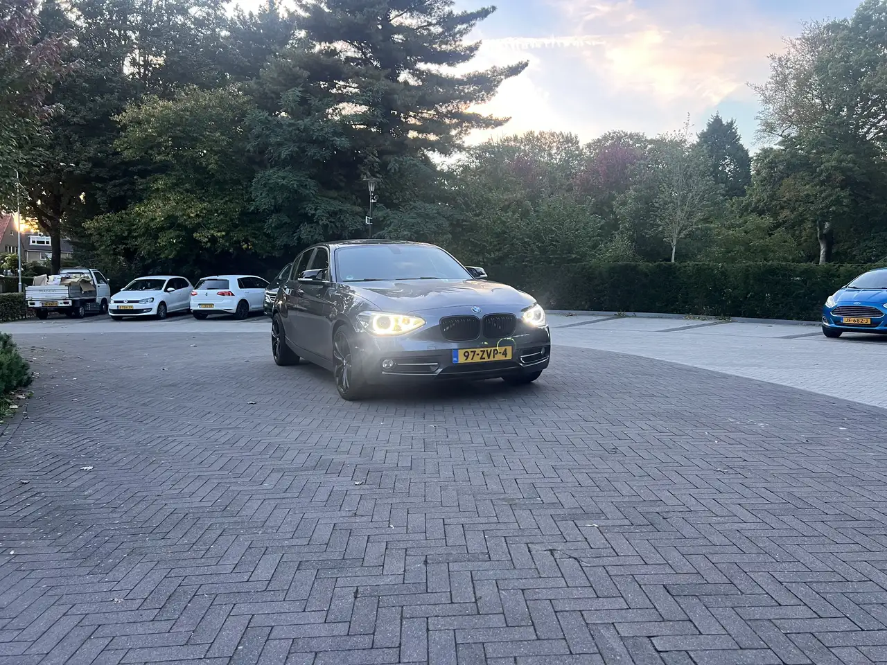 BMW 118