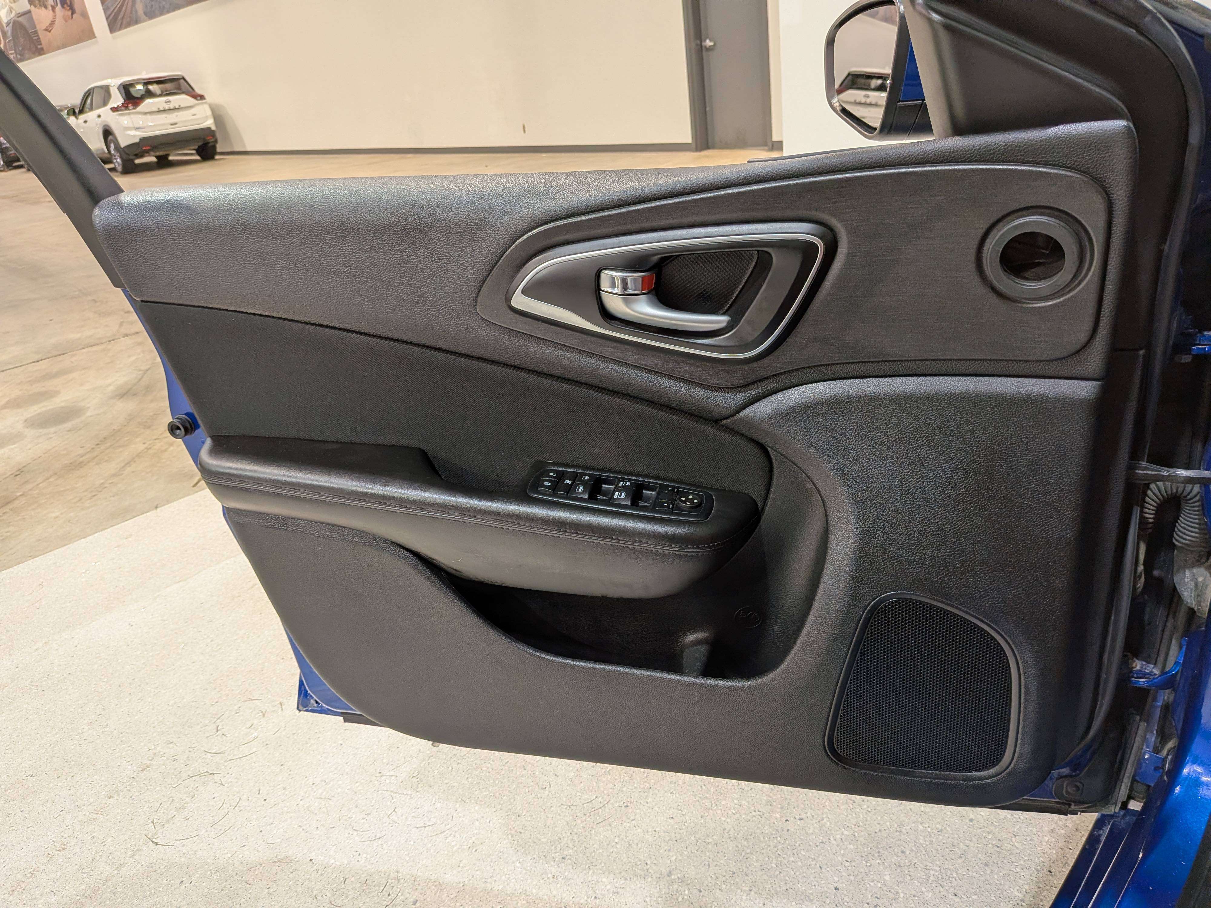 Chrysler 200 2016