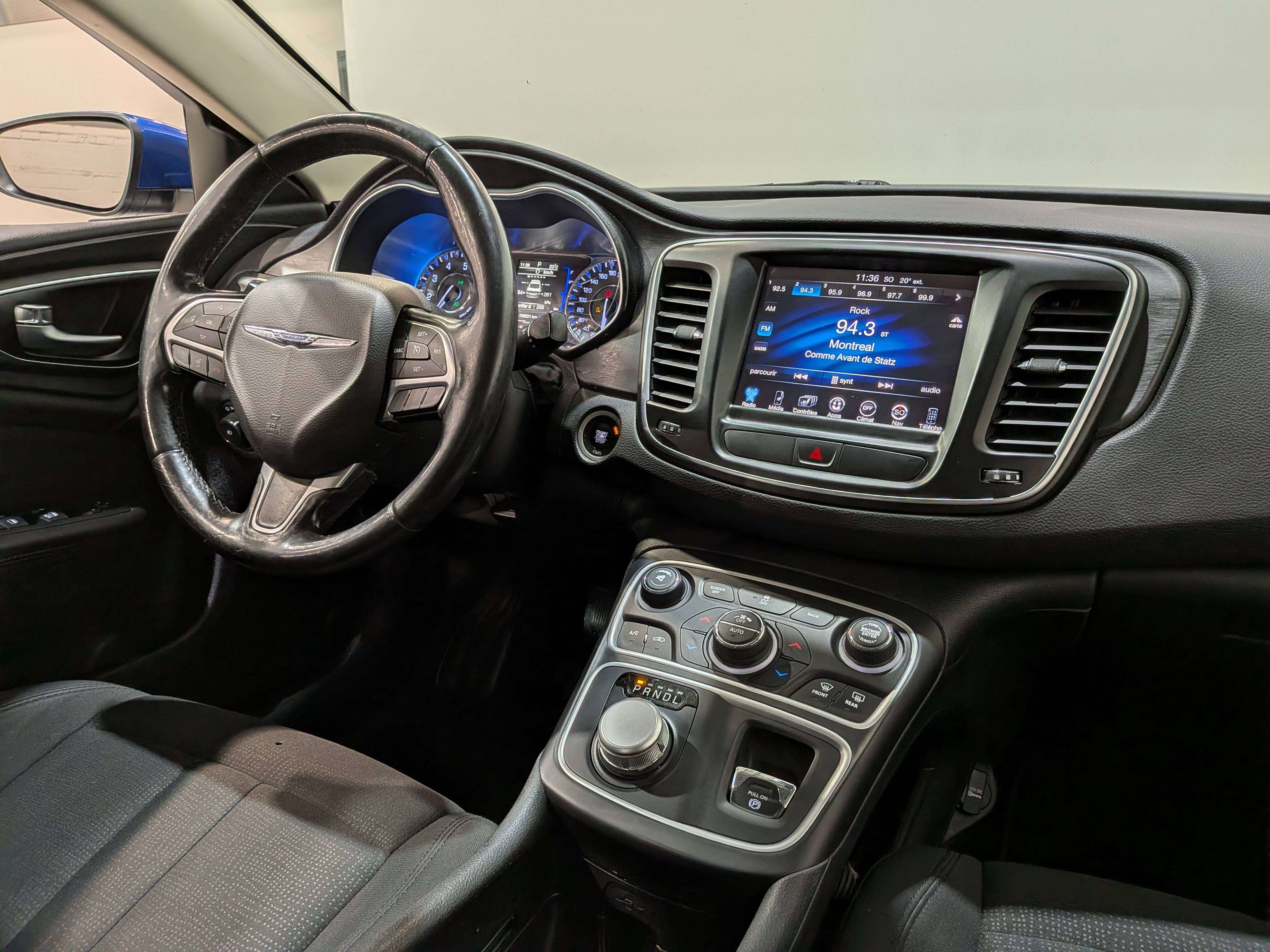 Chrysler 200 2016
