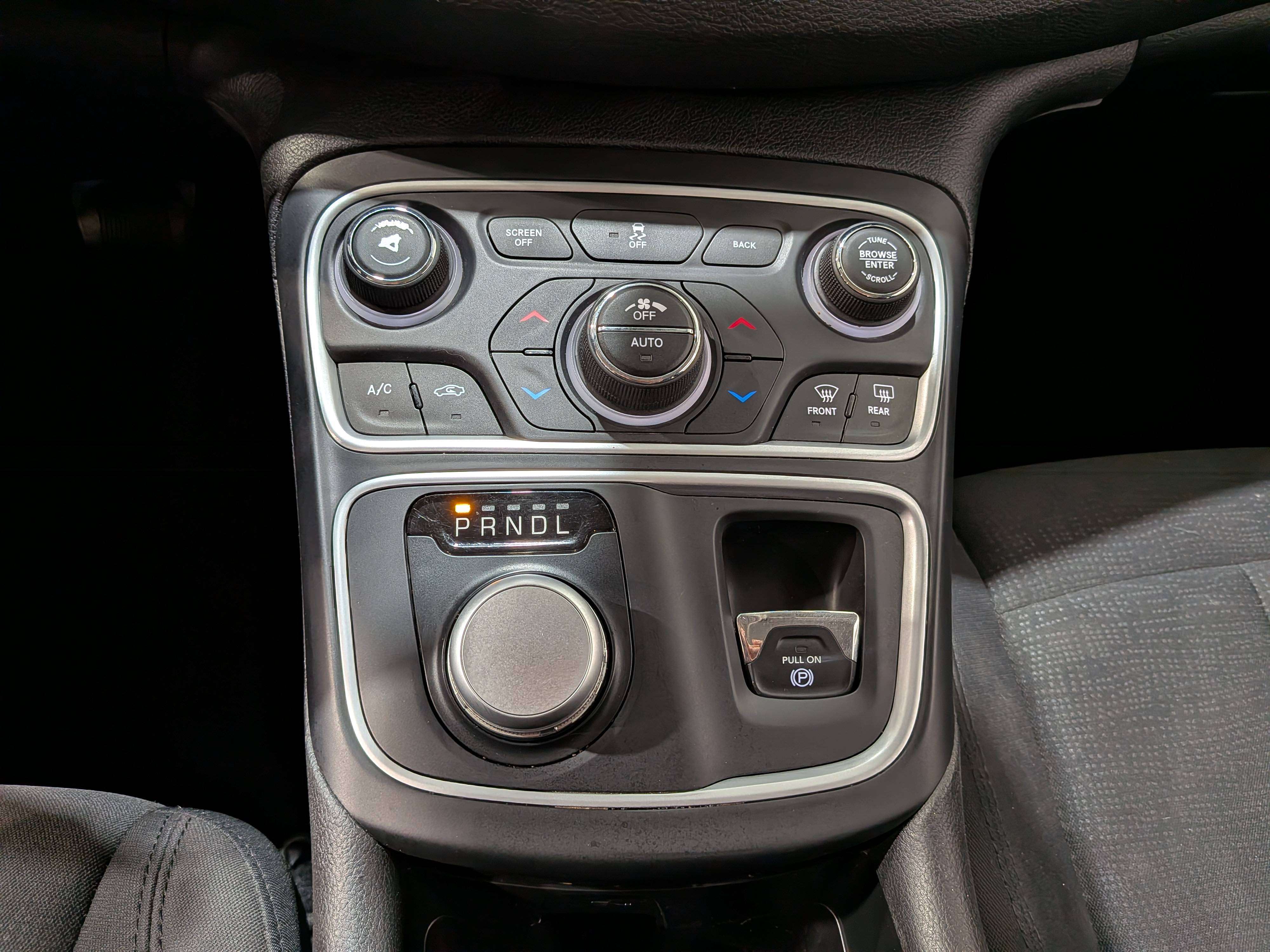 Chrysler 200 2016