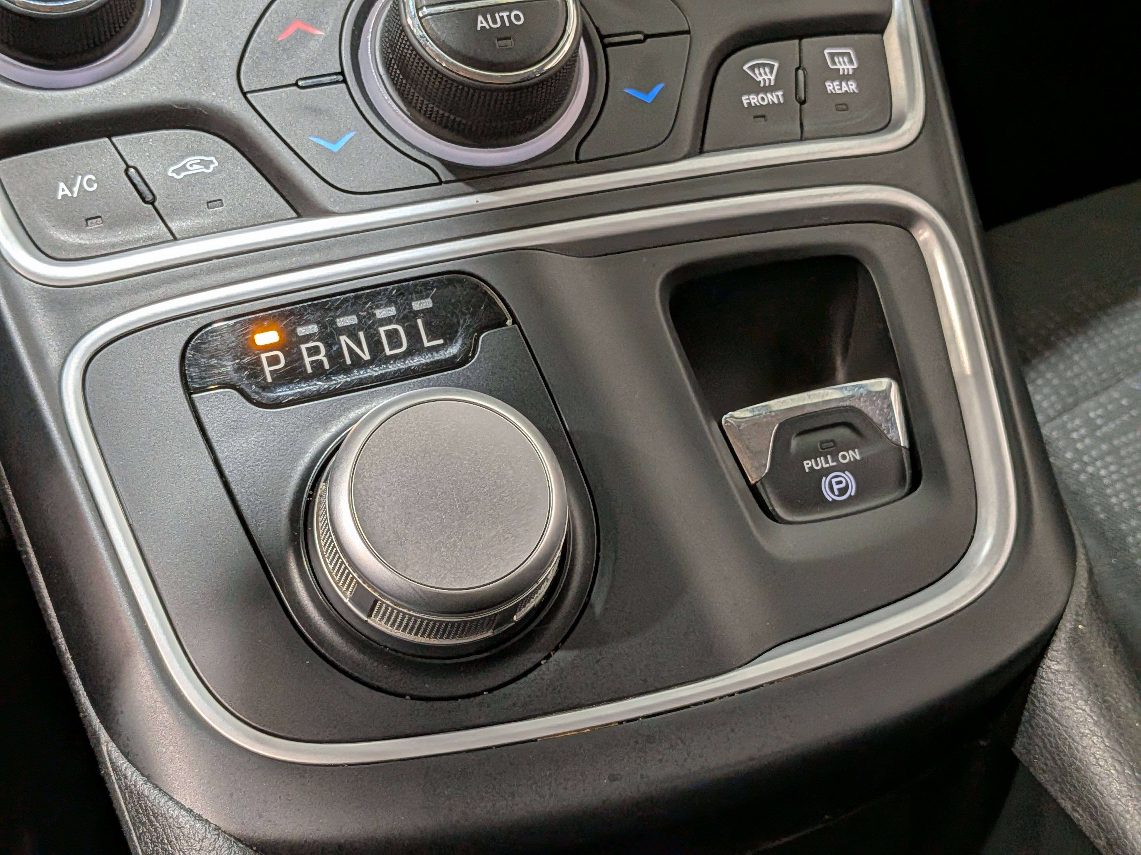 Chrysler 200 2016