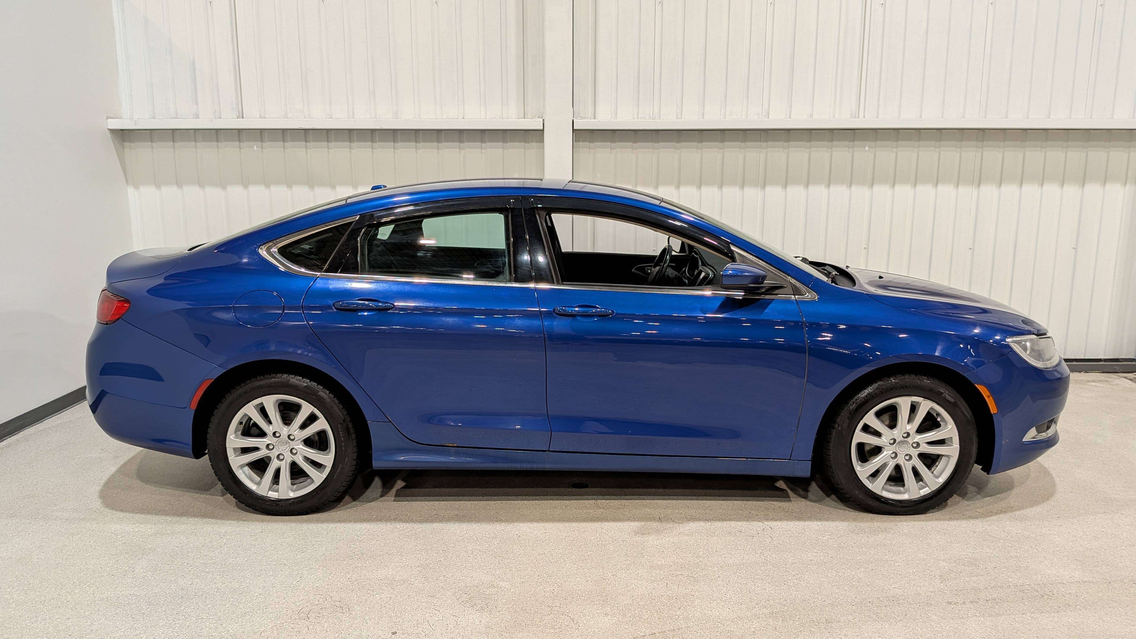 Chrysler 200 2016