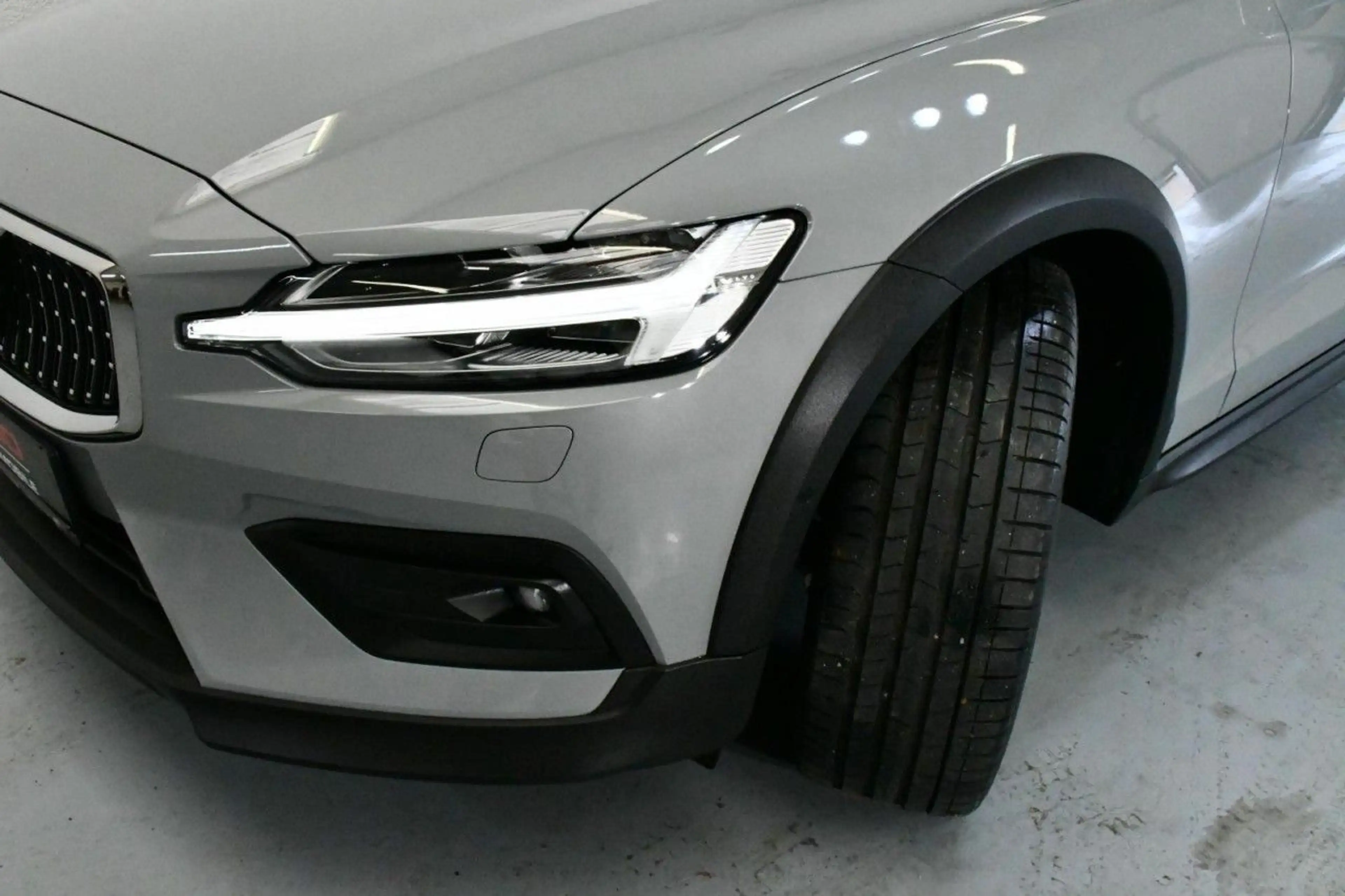 Volvo V60 Cross Country Country AWD Ultim ACC*PAN*H&K*AHK*SBEL Klima Navi — photo 10