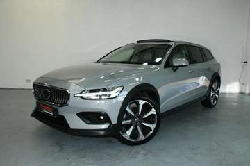 AWD Ultim ACC*PAN*H&K*AHK*SBEL