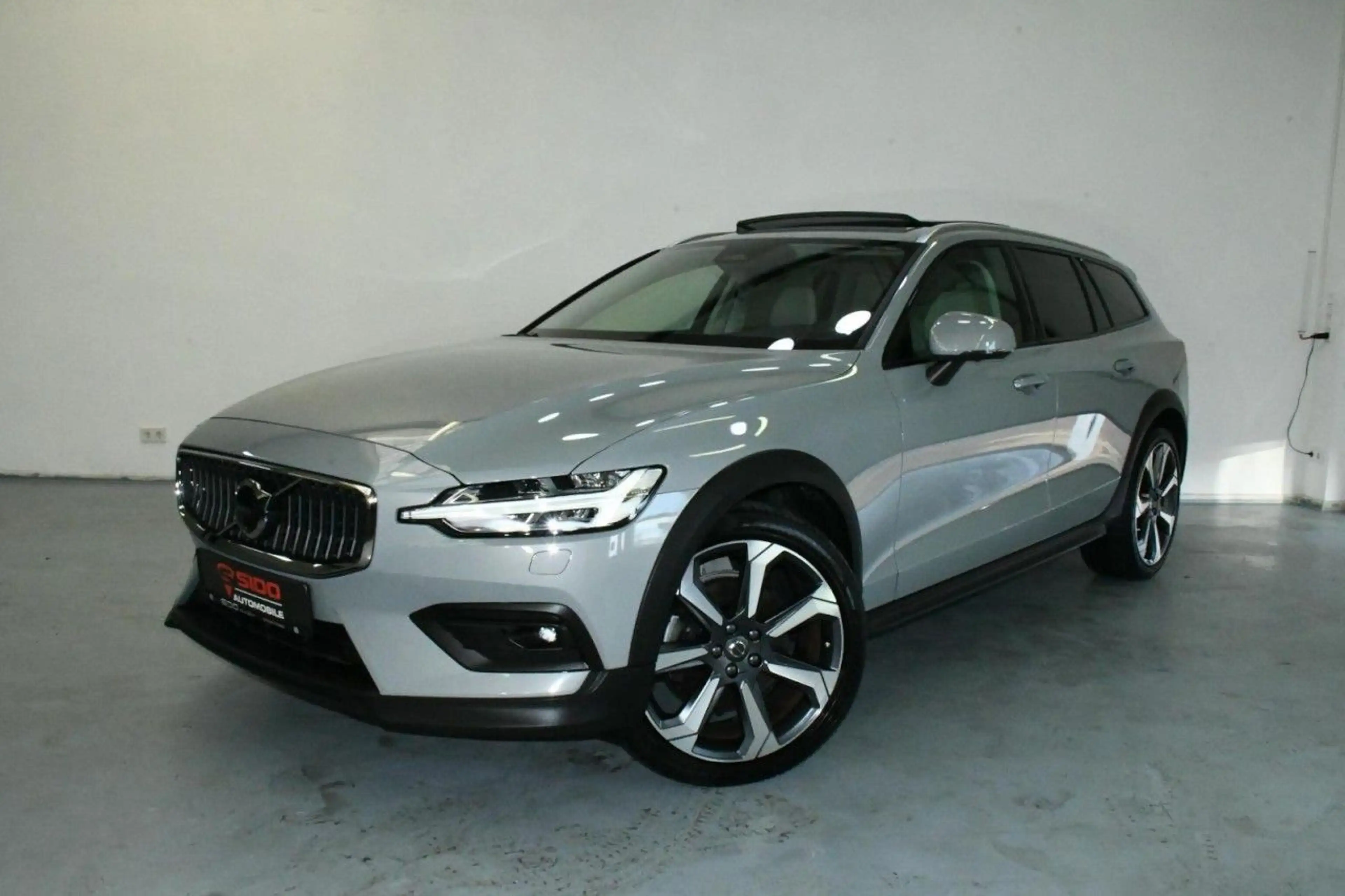 Volvo V60 Cross Country Country AWD Ultim ACC*PAN*H&K*AHK*SBEL Klima Navi