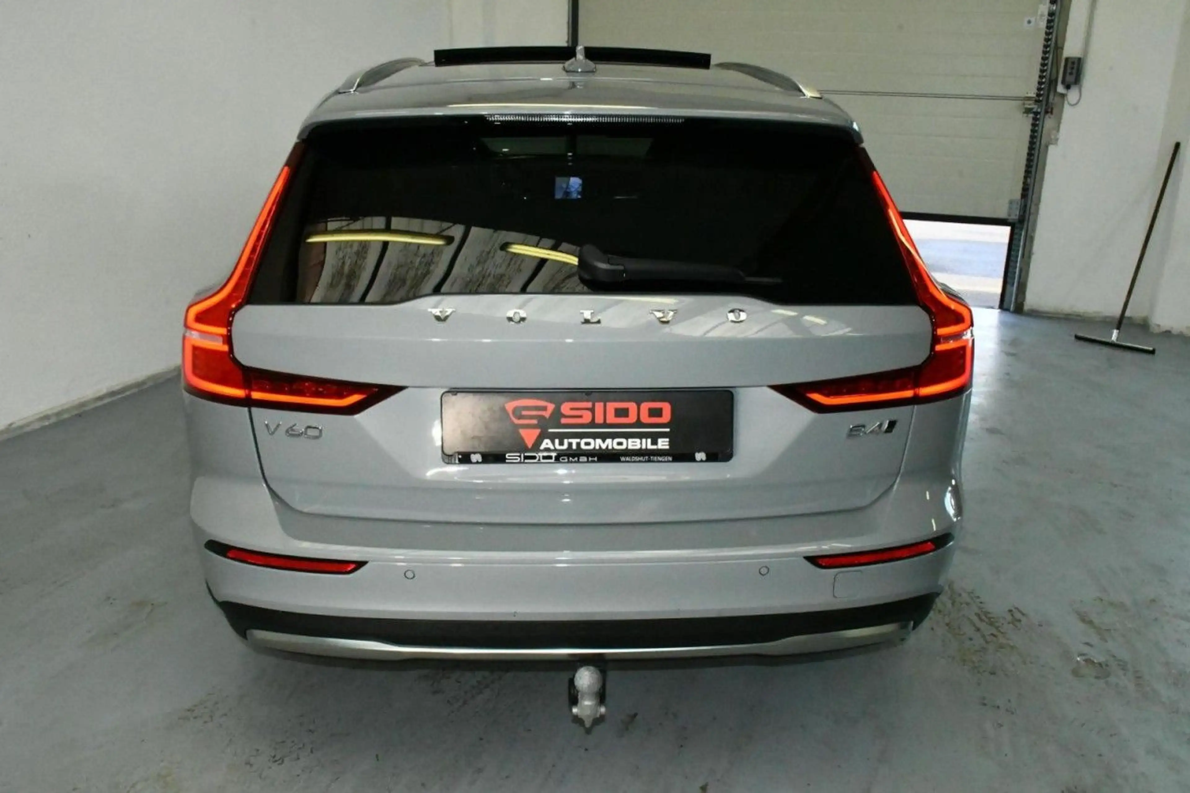 Volvo V60 Cross Country Country AWD Ultim ACC*PAN*H&K*AHK*SBEL Klima Navi — photo 7