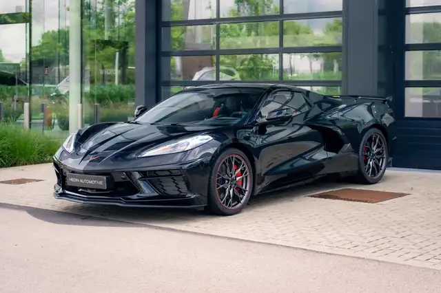 Corvette C8 Stingray Convertible 3LT Magnetic Ride | Red Calip