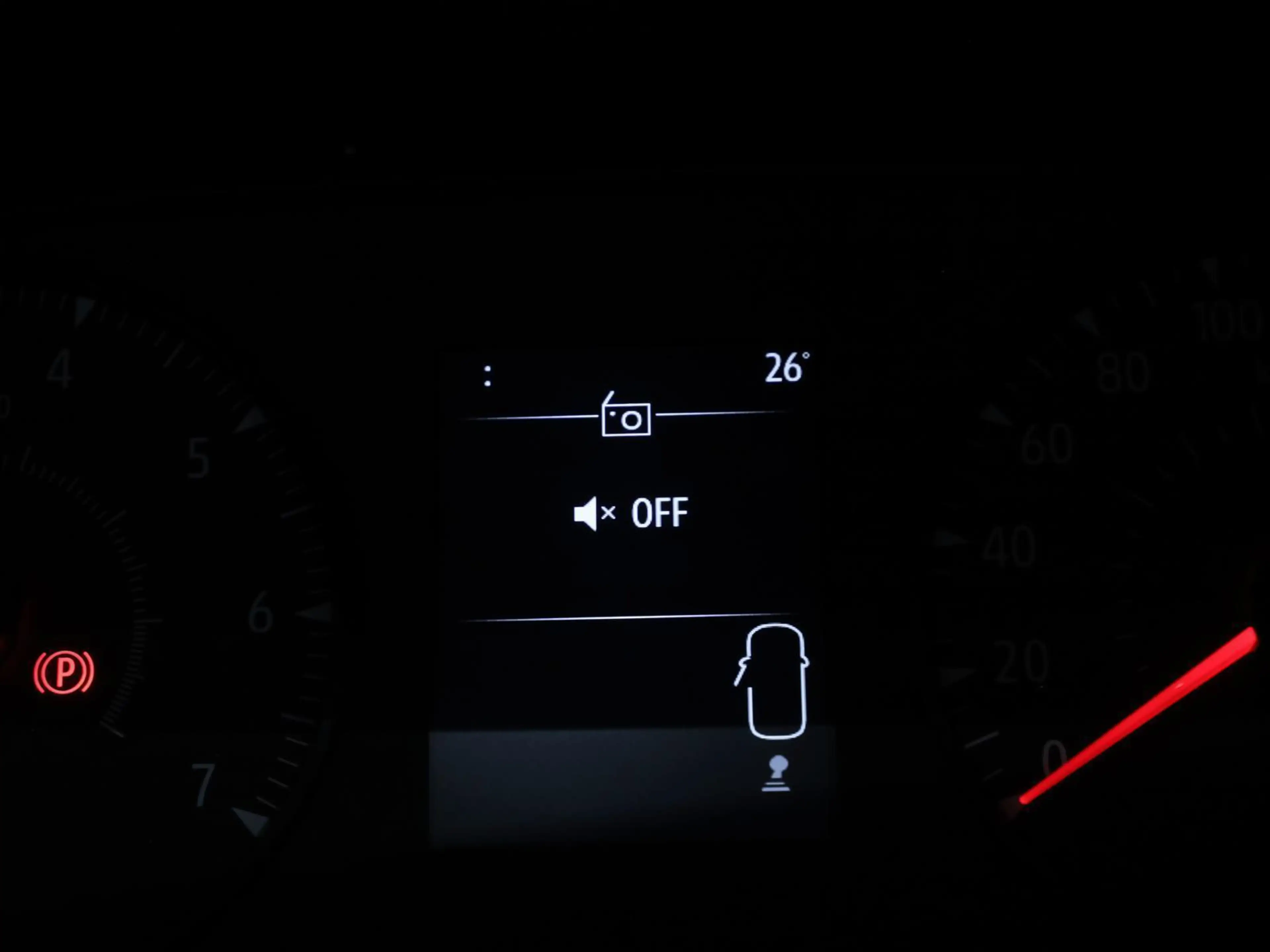 Dacia Sandero Essential SCe 65 PDC KLIMA BT ZV USB — photo 13