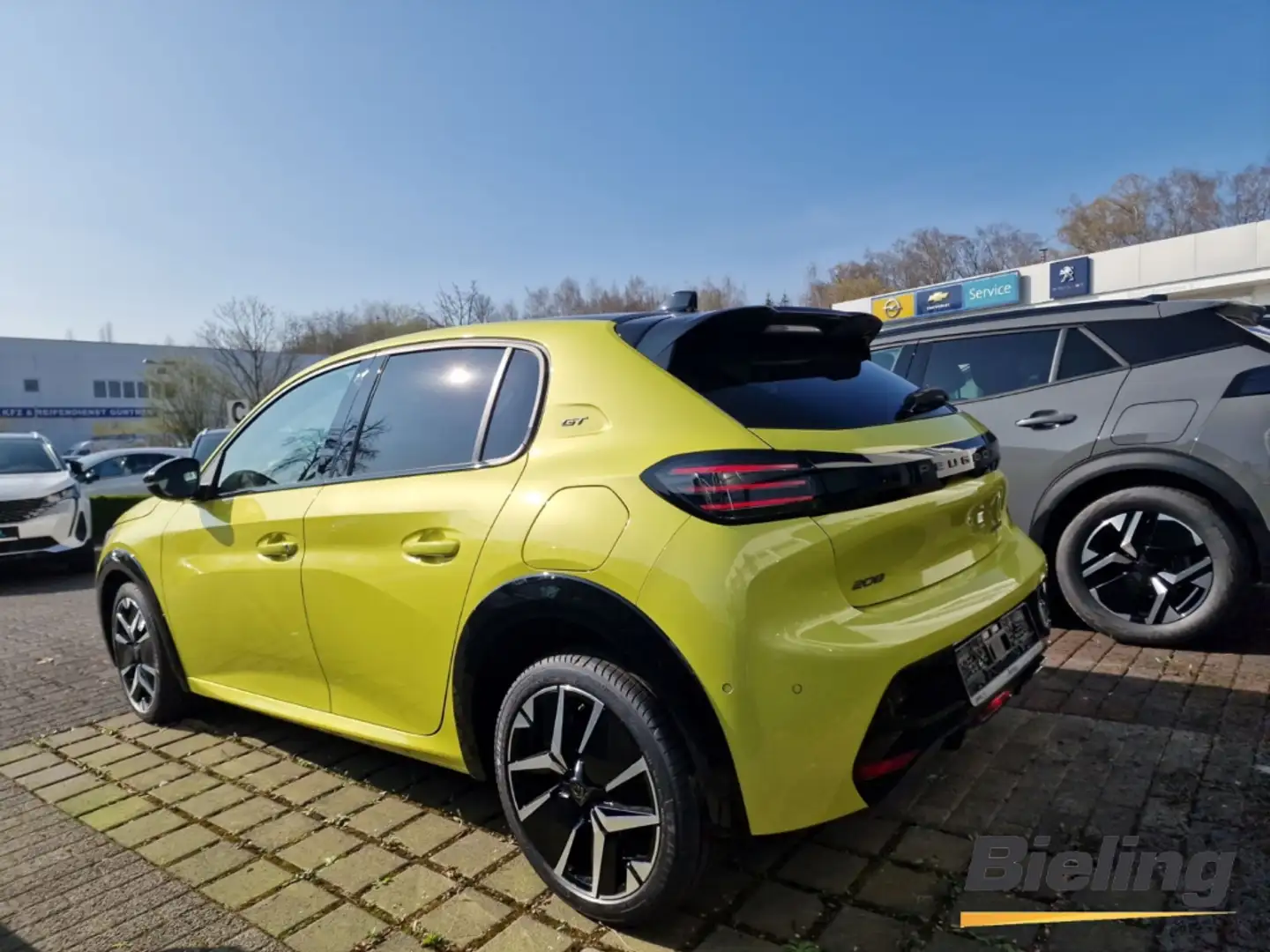 Peugeot 208 GT HYBRID Vollausstattung Gelb - 2