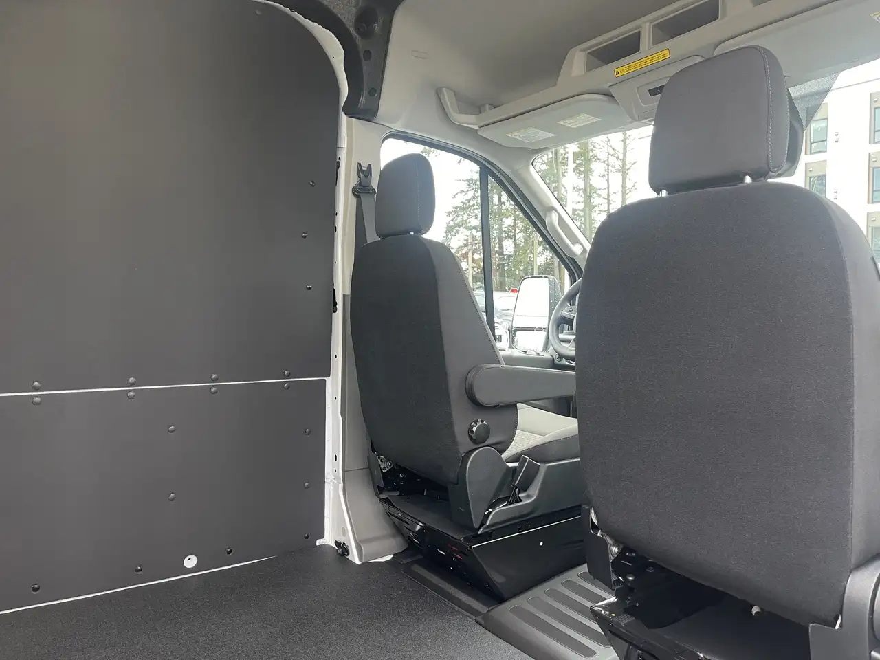 Ford Transit Cargo Van снимка Ford Transit Cargo Van