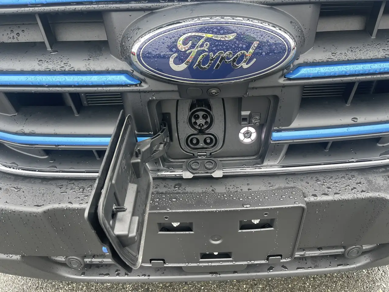 Ford Transit Cargo Van снимка Ford Transit Cargo Van