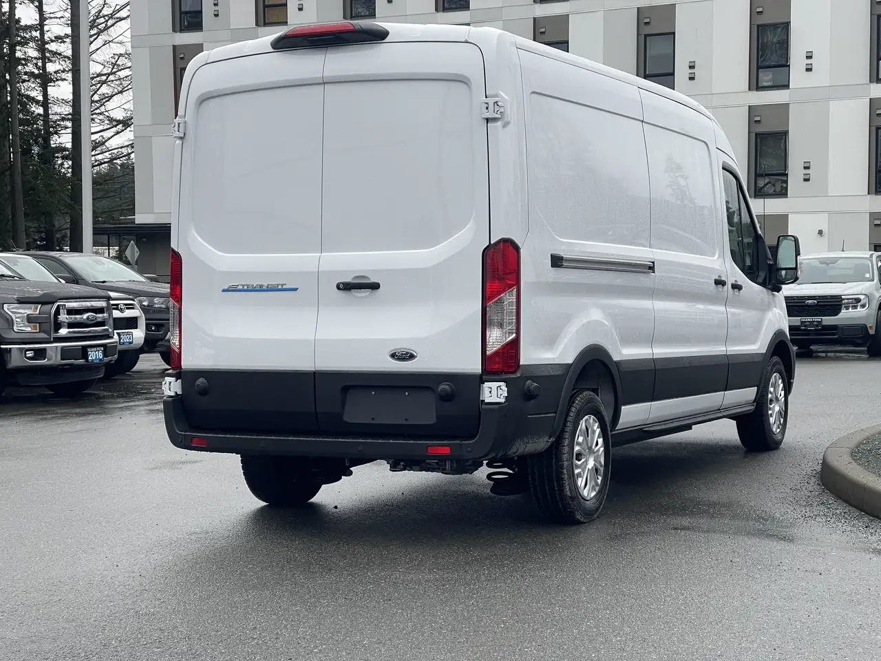 Ford Transit Cargo Van снимка Ford Transit Cargo Van